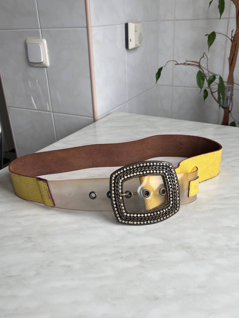Designer × Roberto Cavalli Roberto Cavalli Crystal Buckle Italian Yellow Leather Belt Size 34 - 11 Thumbnail