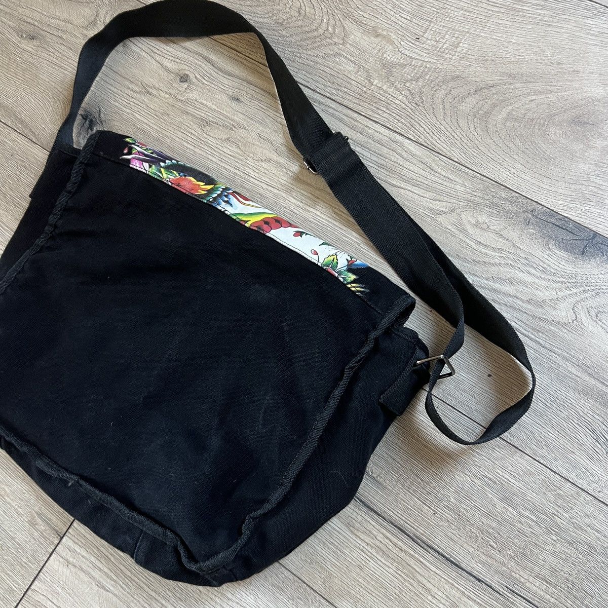 Christian Audigier × Ed Hardy × Vintage Ed Hardy Christian Audigier Vintage Y2k Rare Messenger Bag Size ONE SIZE - 5 Thumbnail