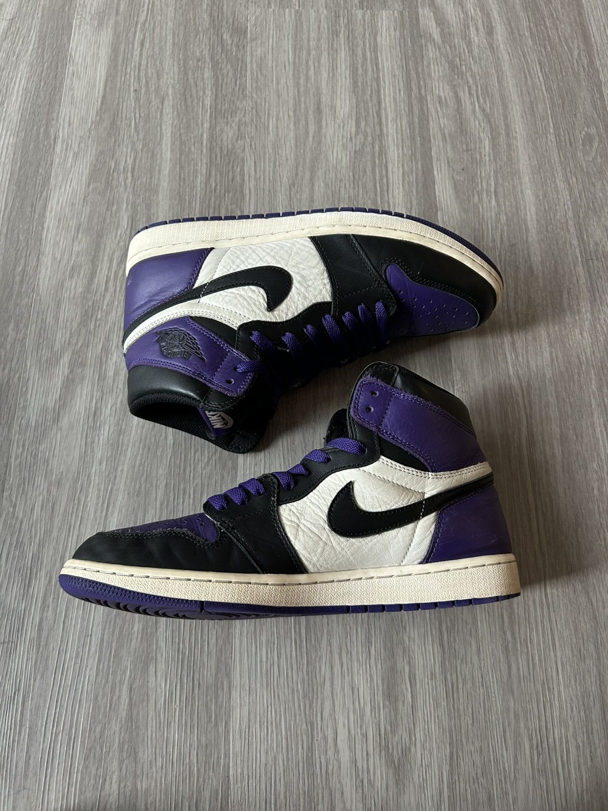 Jordan Brand Air Jordan Retro 1 High OG Court Purple Size 10 Size US 10 / EU 43 - 2 Thumbnail