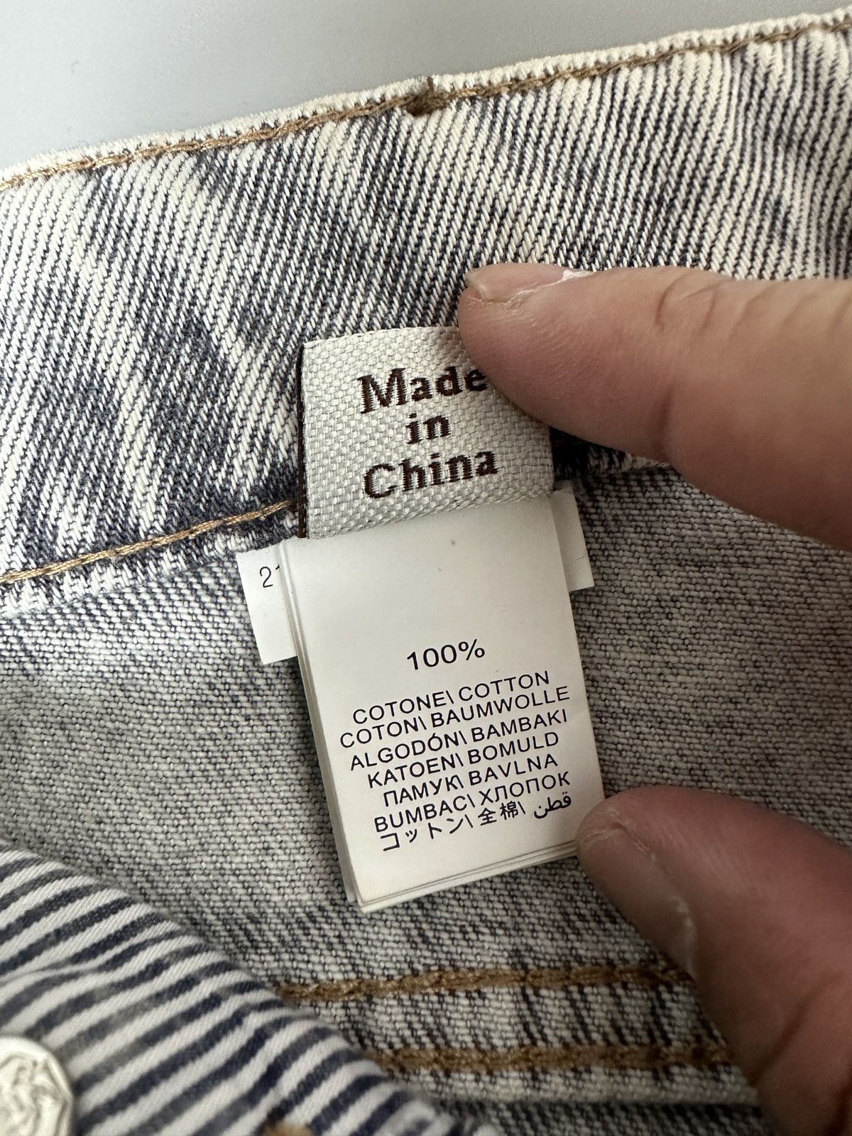 Brunello Cucinelli Brunello Cucinelli — Washed Denim Jeans Size 28" / US 6 / IT 42 - 8 Thumbnail