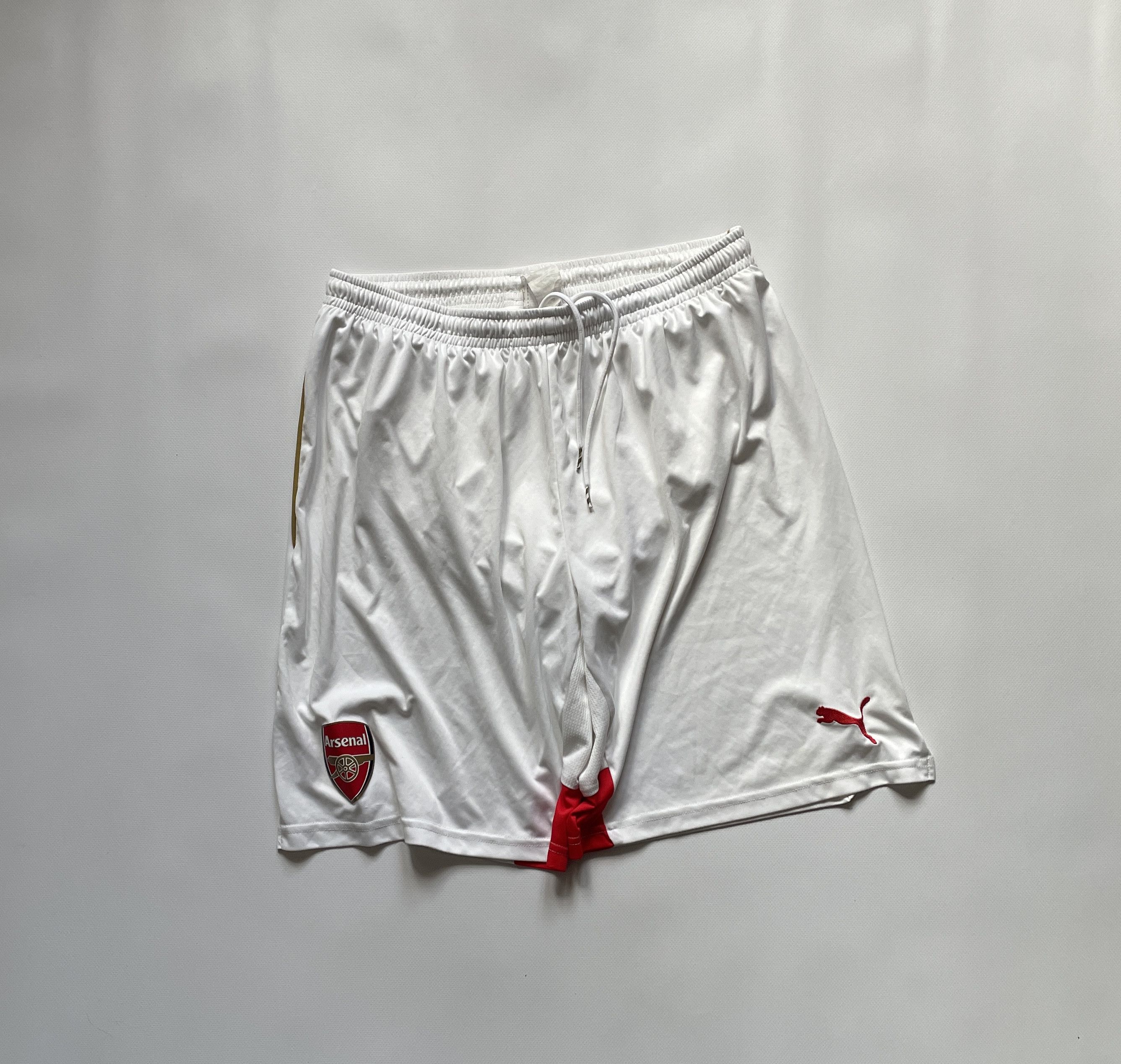 Puma Arsenal London Home football shorts 2015 2016 Soccer Size US 36 / EU 52 - 1 Thumbnail