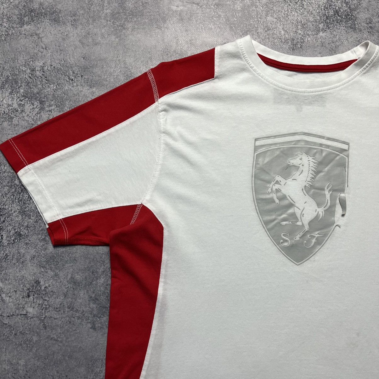 Ferrari Ferrari Big Central Logo Tee Streetwear Y2K Racing Size US M / EU 48-50 / 2 - 3 Thumbnail