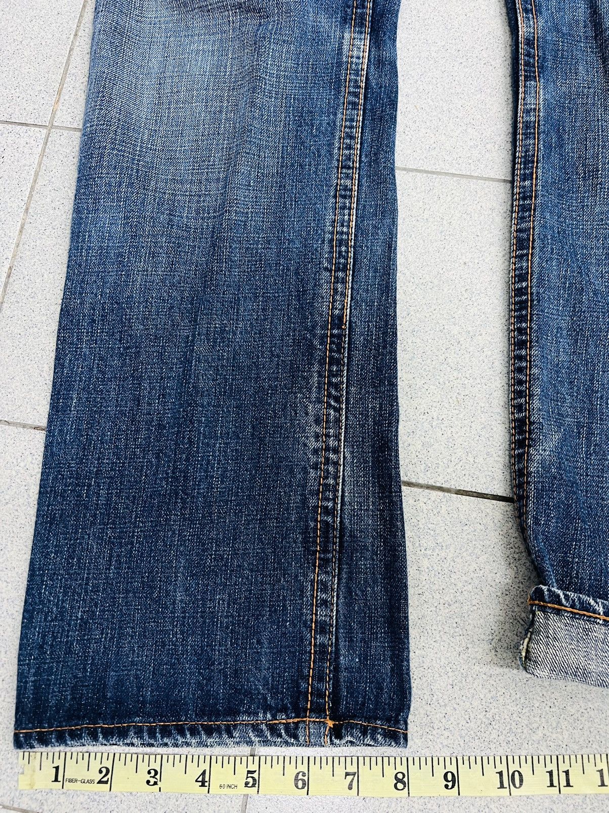 Japanese Brand × Uniqlo RARE Uniqlo UJ Distressed Selvedge Jeans Size US 30 / EU 46 - 14 Thumbnail