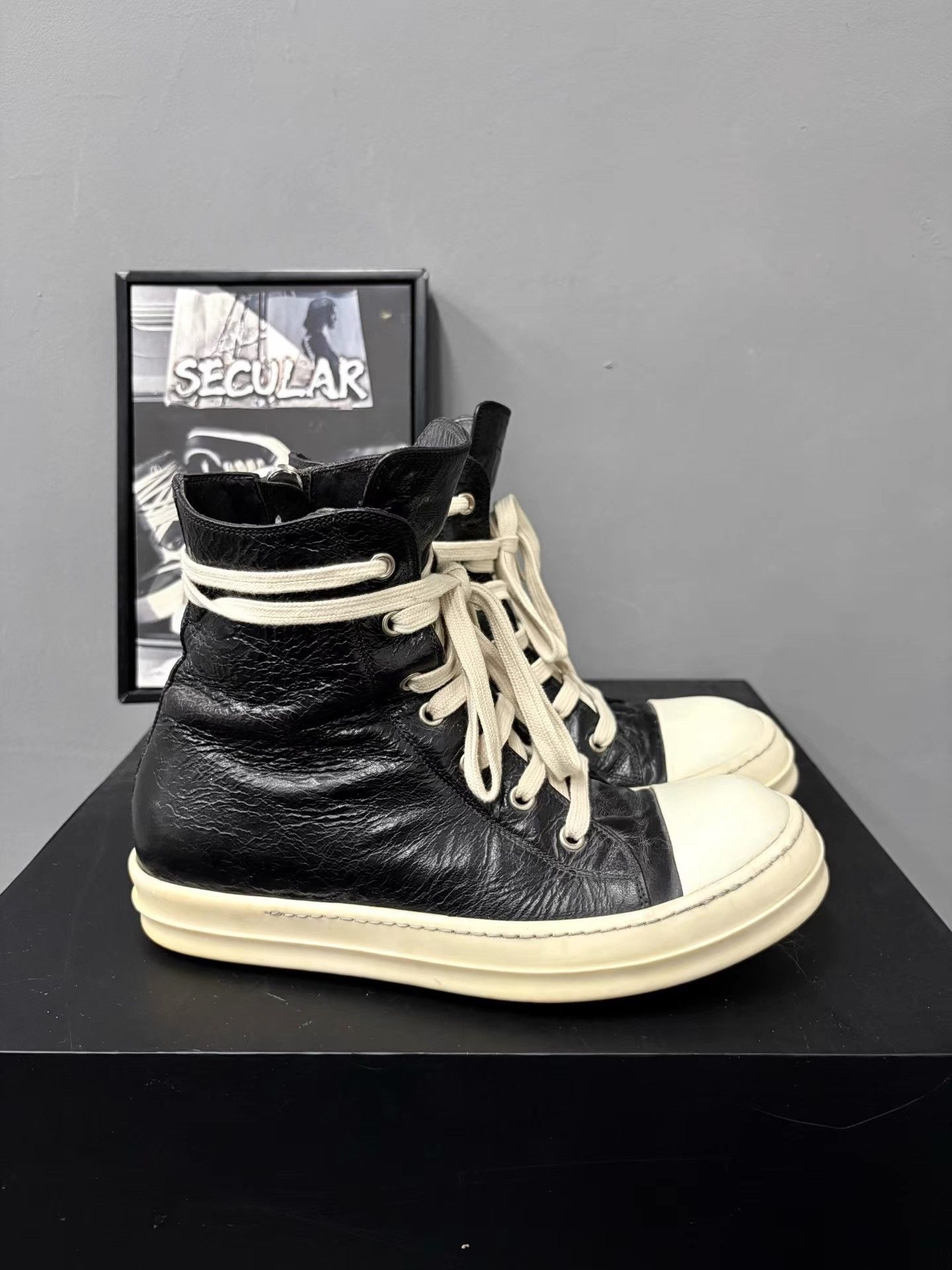Rick Owens Rick Owens 17SS Distressed Leather High-Top Sneakers K34 Size US 6.5 / EU 39-40 - 4 Thumbnail