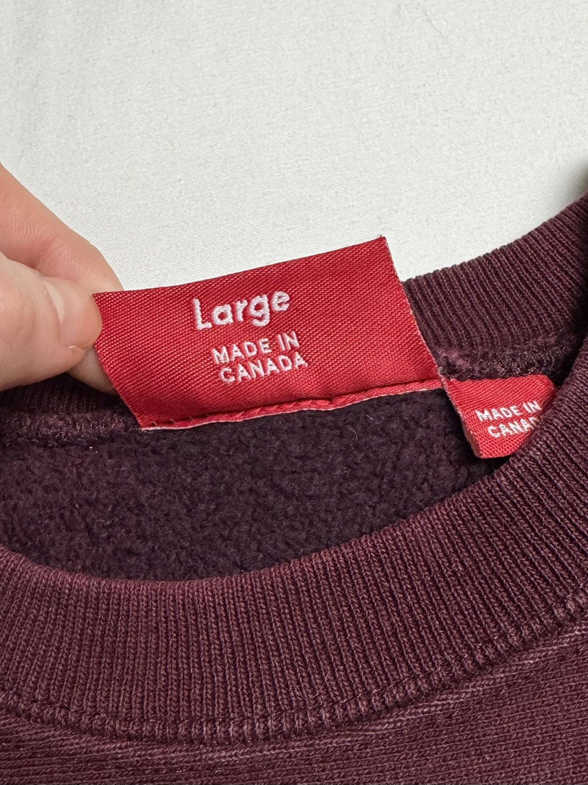 Supreme Supreme Wine Box Logo Crewneck 1999 Size US L / EU 52-54 / 3 - 6 Thumbnail