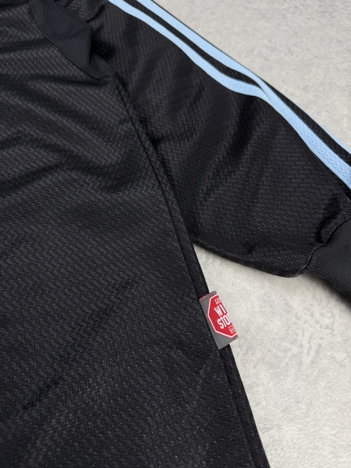 Adidas Vintage Adidas Windstopper Goalkeeper Soccer Jersey Size L Size US L / EU 52-54 / 3 - 7 Thumbnail