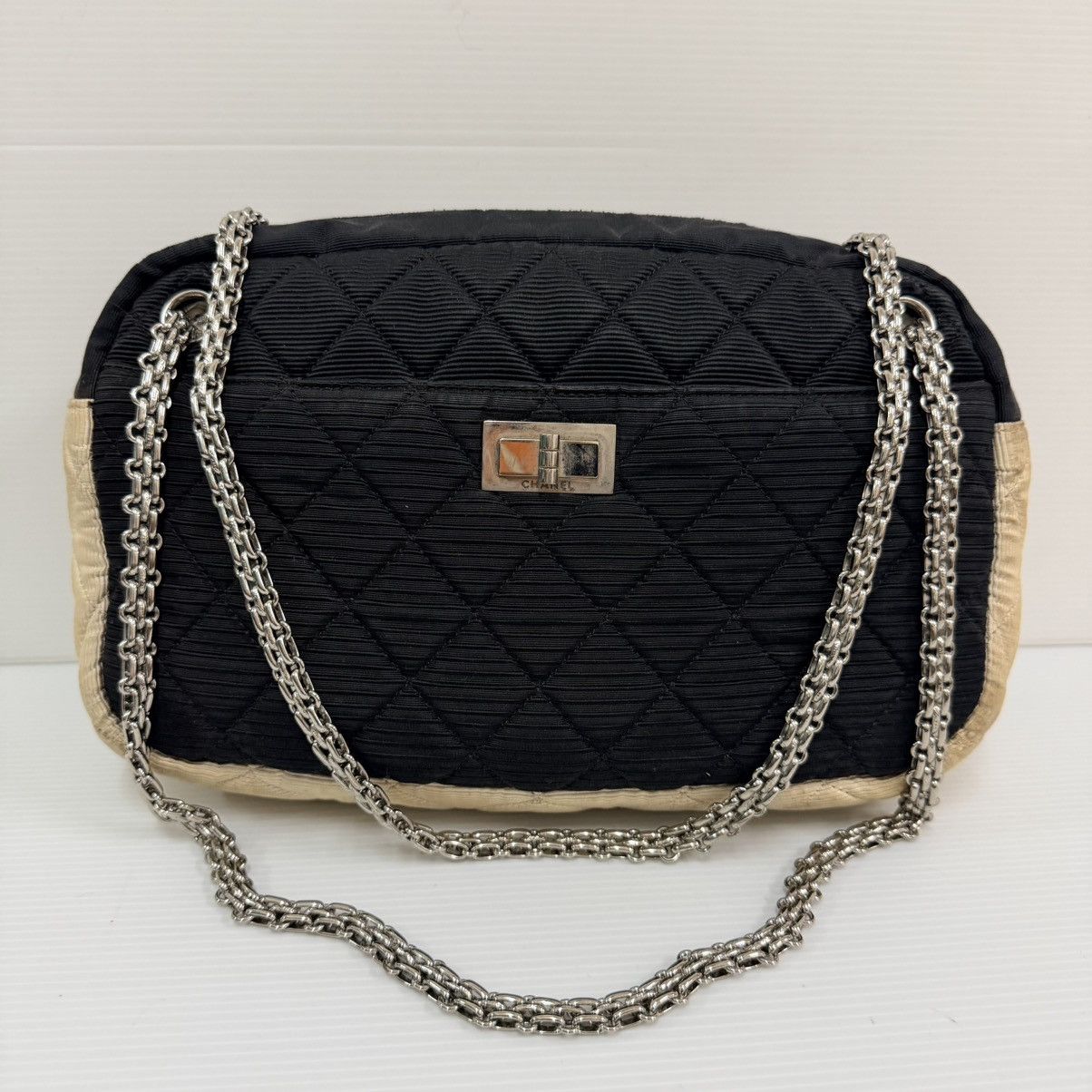 Chanel Pre-Owned Chanel Matelasse Chain Bag Nylon Black Silver CC Size ONE SIZE - 2 Thumbnail