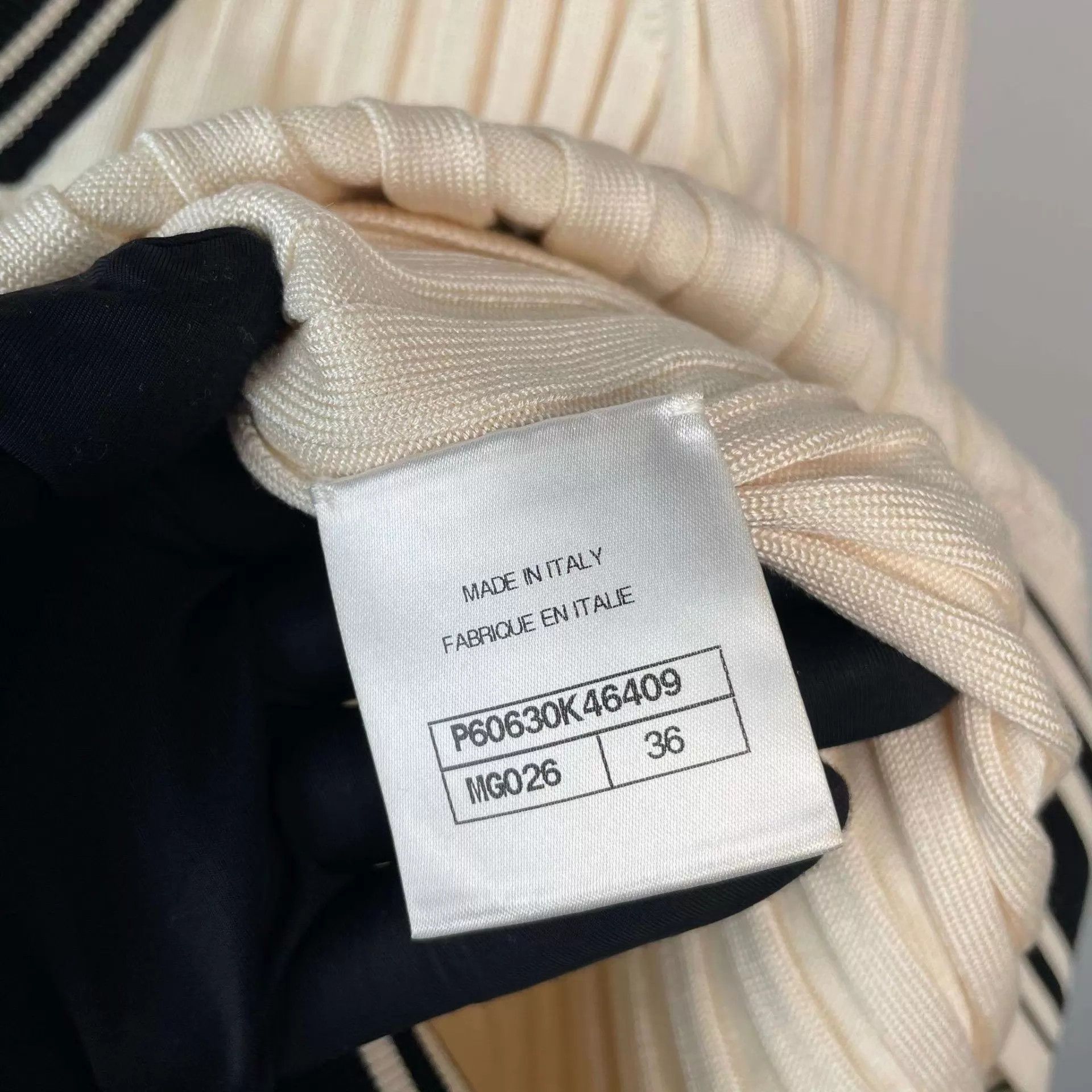 Chanel Chanel Off-White Cotton Short Sleeve Sweaters 36 Size XS / US 0-2 / IT 36-38 - 6 Thumbnail