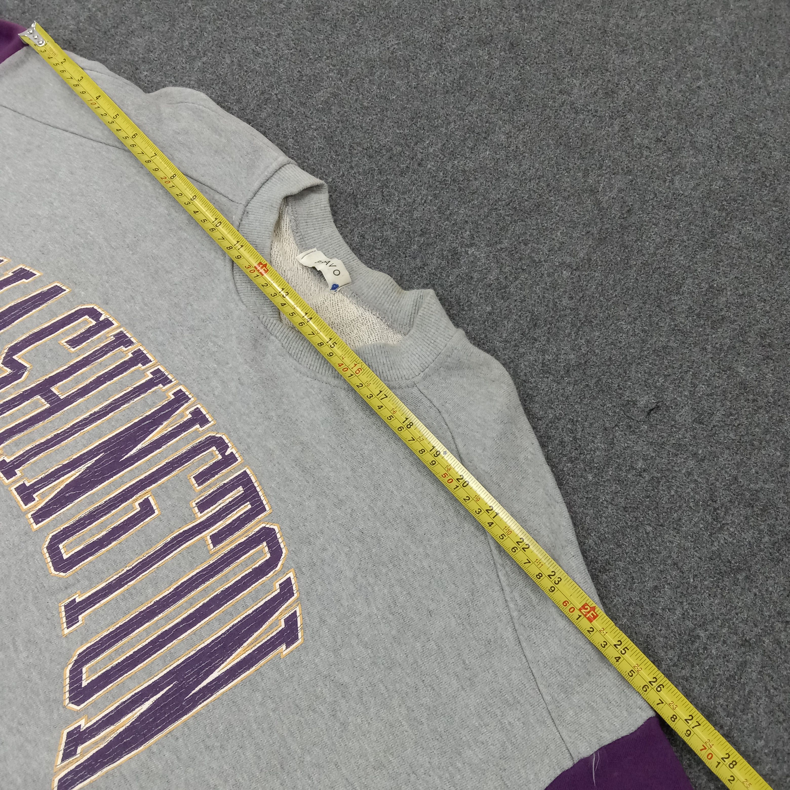 NFL Washington Huskies American Football Team Sweatshirt C262N4 Size US XL / EU 56 / 4 - 7 Thumbnail