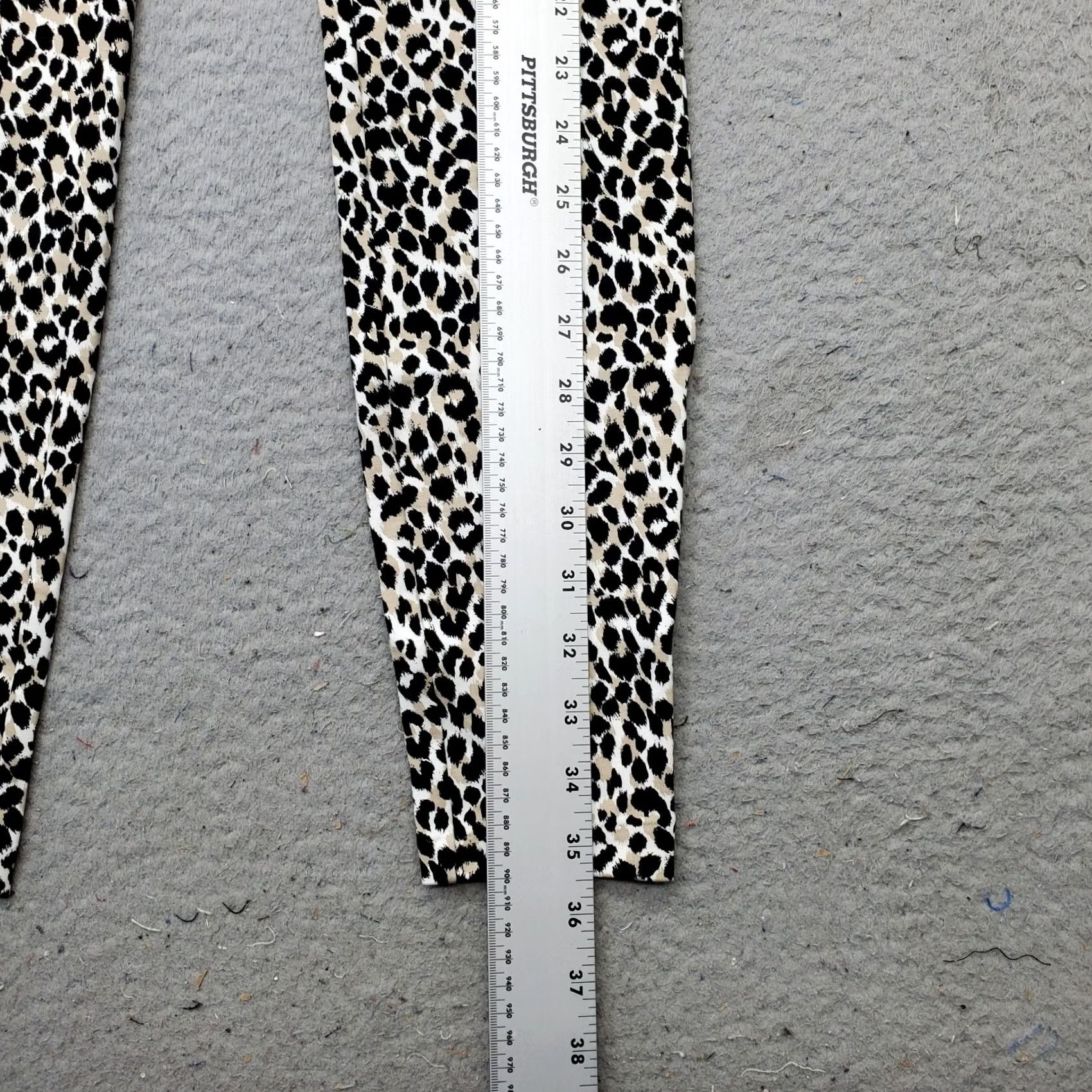 Old Navy Old Navy Stevie Leggings Women Small Multi Leopard Print Rayon Stretch High Rise Size 28" / US 6 / IT 42 - 3 Thumbnail
