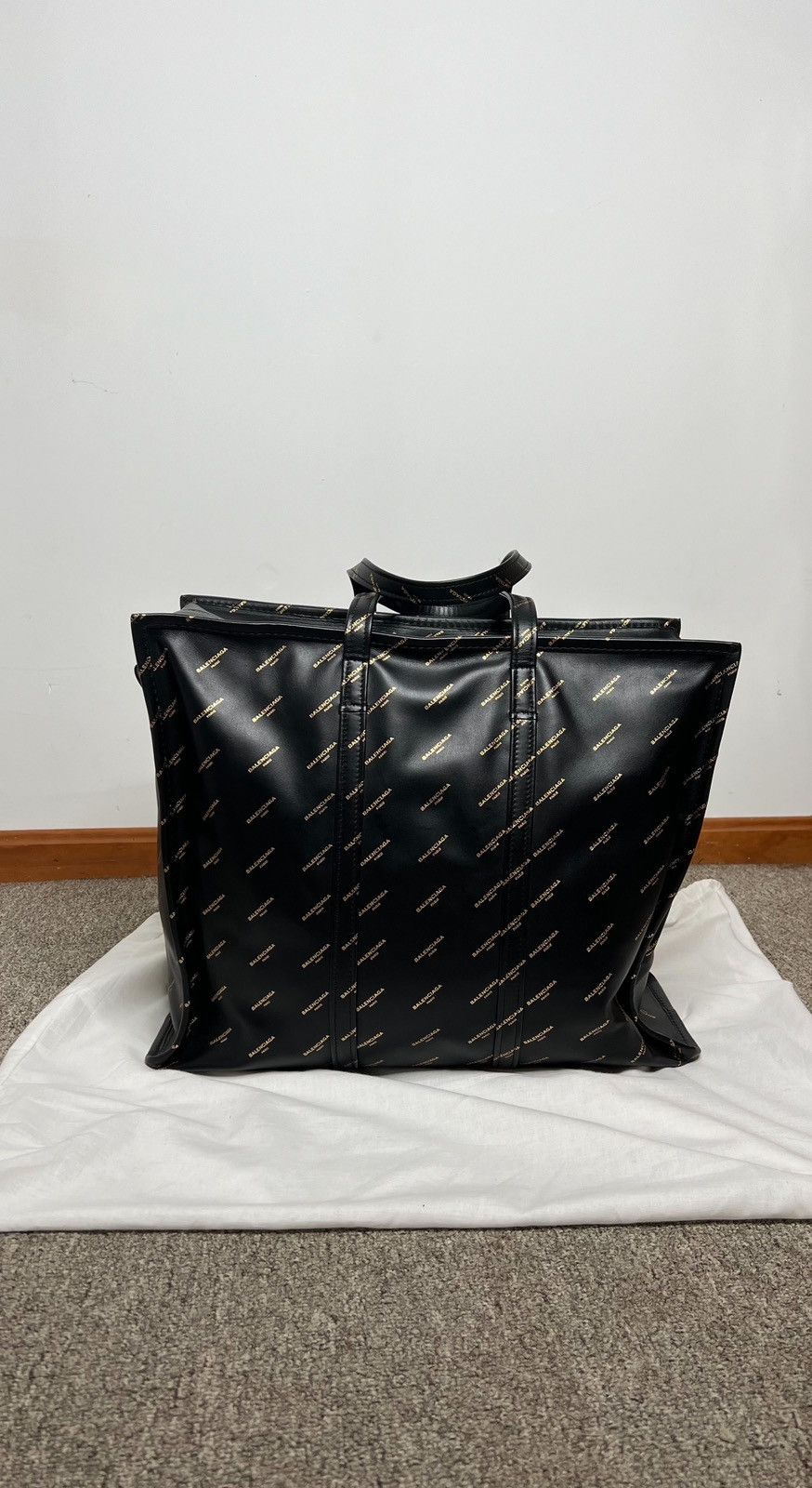 balenciaga weekender