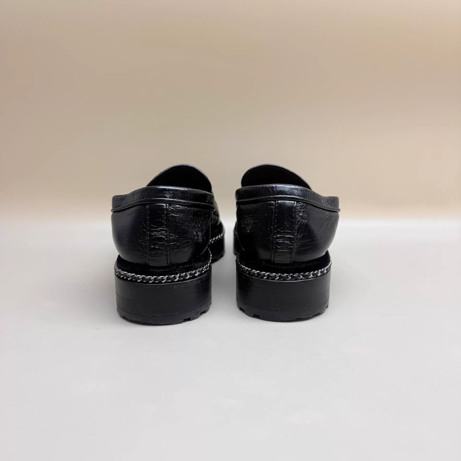 Chanel CHANEL Black Silver CC Chain Loafer 95 New 36.5 Size US 6 / IT 36 - 3 Thumbnail