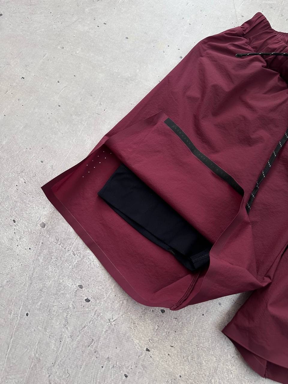 On Ryzon Alliance Series Running Shorts Burgundy Athletic Rapha Size US 30 / EU 46 - 4 Thumbnail