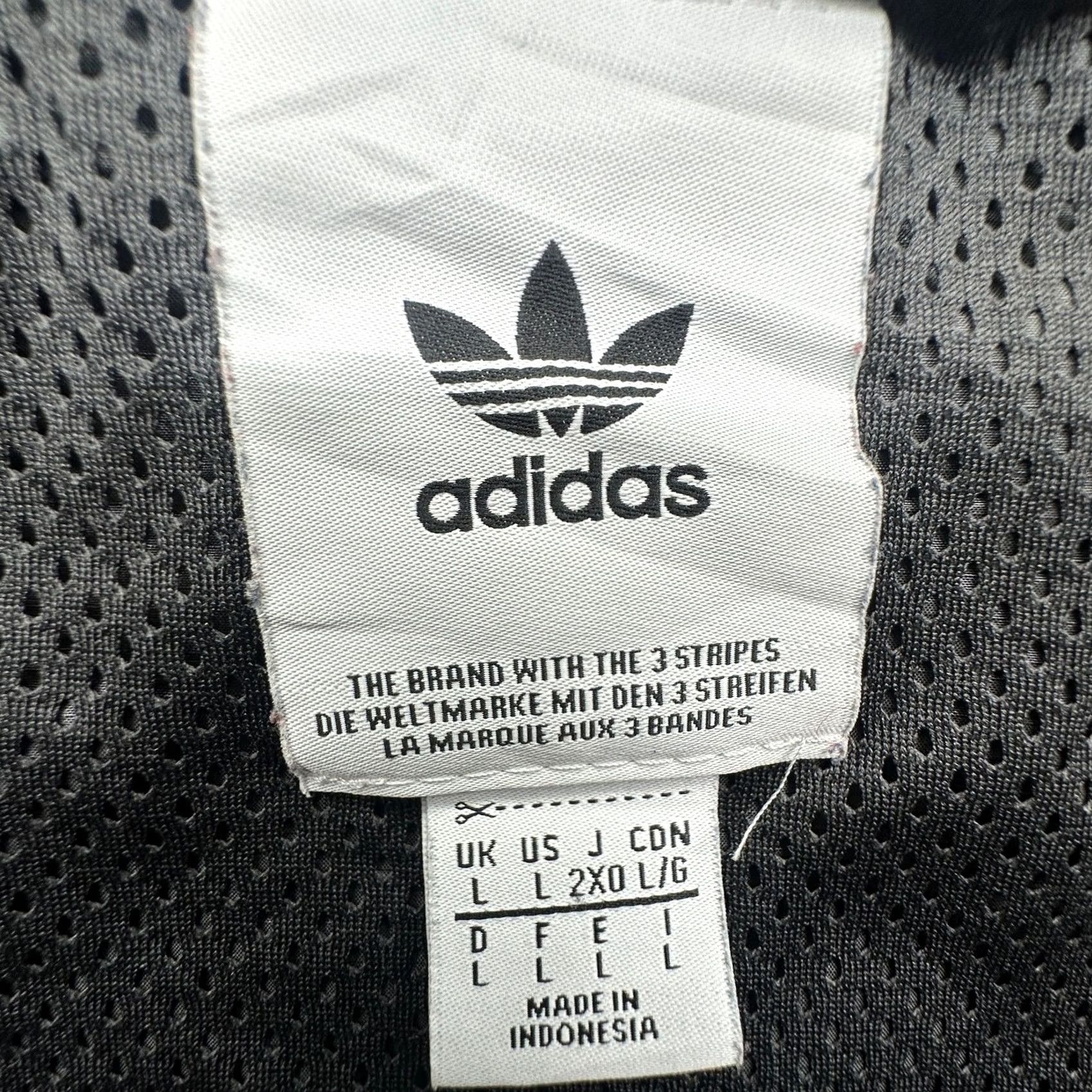 Adidas Adidas Originals Camo Windbreaker Hooded Jacket Mens Large Ripstop Camouflage Black Zip Full Zip Hooded Mens L Regular Size Size US L / EU 52-54 / 3 - 3 Thumbnail
