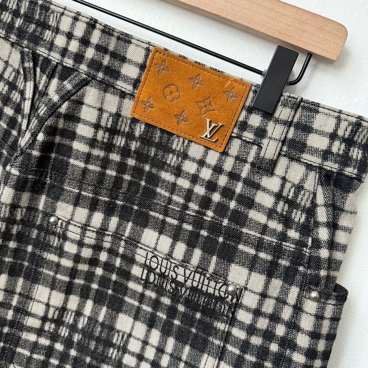 Louis Vuitton Louis Vuitton Checkered Monogram Cotton Shorts size 34 Size US 34 / EU 50 - 5 Thumbnail