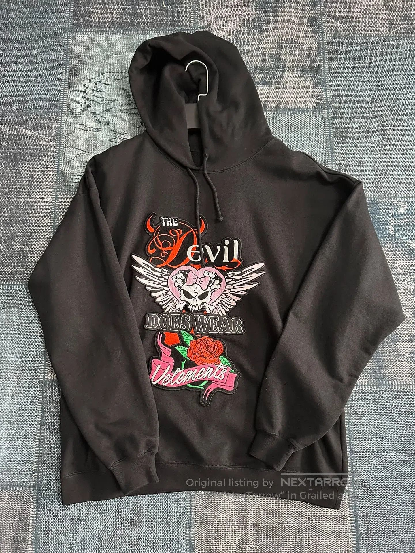 Vetements Vetements Peace Out Sweatshirt. Size US S / EU 44-46 / 1 - 1 Thumbnail