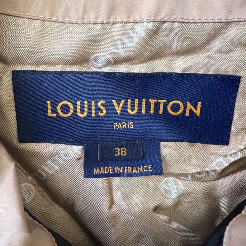 Louis Vuitton Louis Vuitton Identical arm print long assault jacket Size XS / US 0-2 / IT 36-38 - 3 Thumbnail