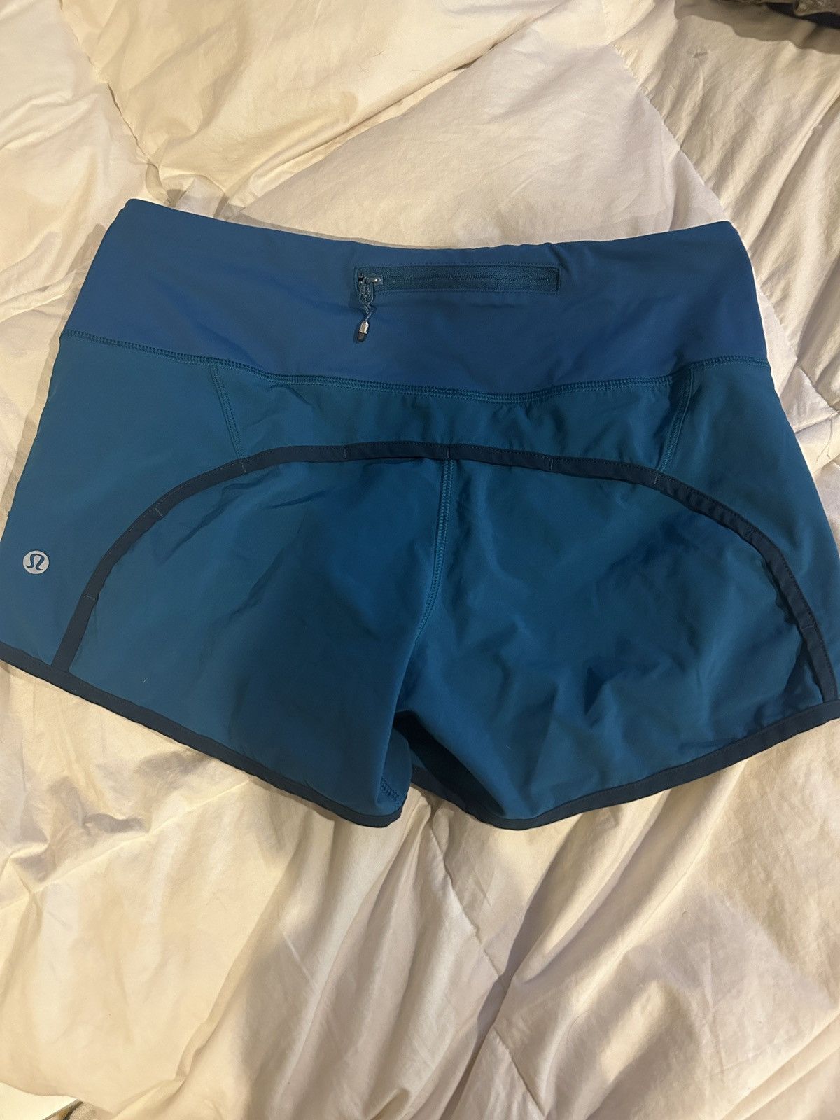Lululemon Lulu Shorts Size 27" / US 4 / IT 40 - 2 Thumbnail