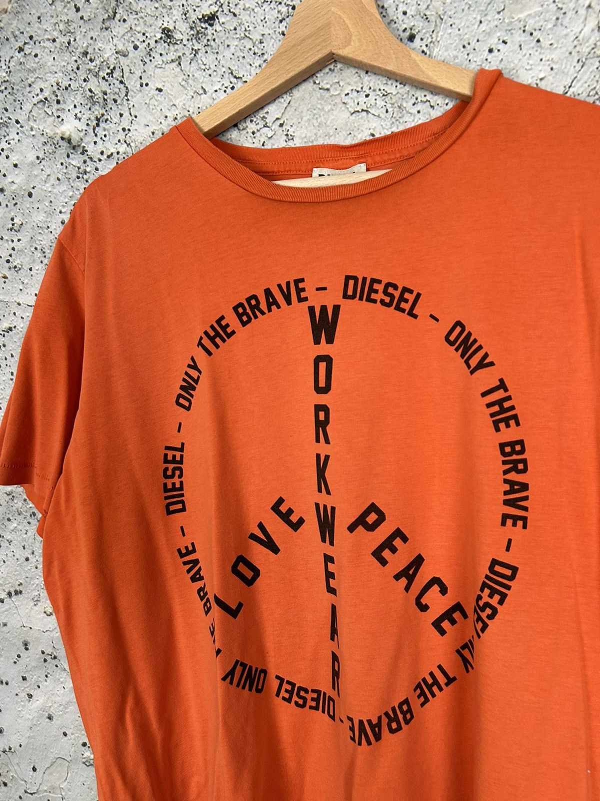 Diesel Vintage Diesel Graphic Tee Rare Hype Streetwear Y2K 00s Size US XL / EU 56 / 4 - 3 Thumbnail