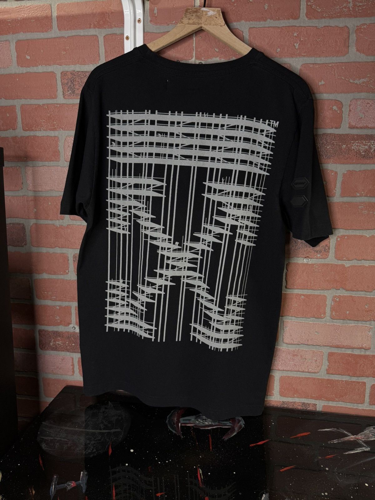Off-White Off-White Industrial Arrows T-Shirt Virgil Abloh Tee Large Size US L / EU 52-54 / 3 - 11 Thumbnail