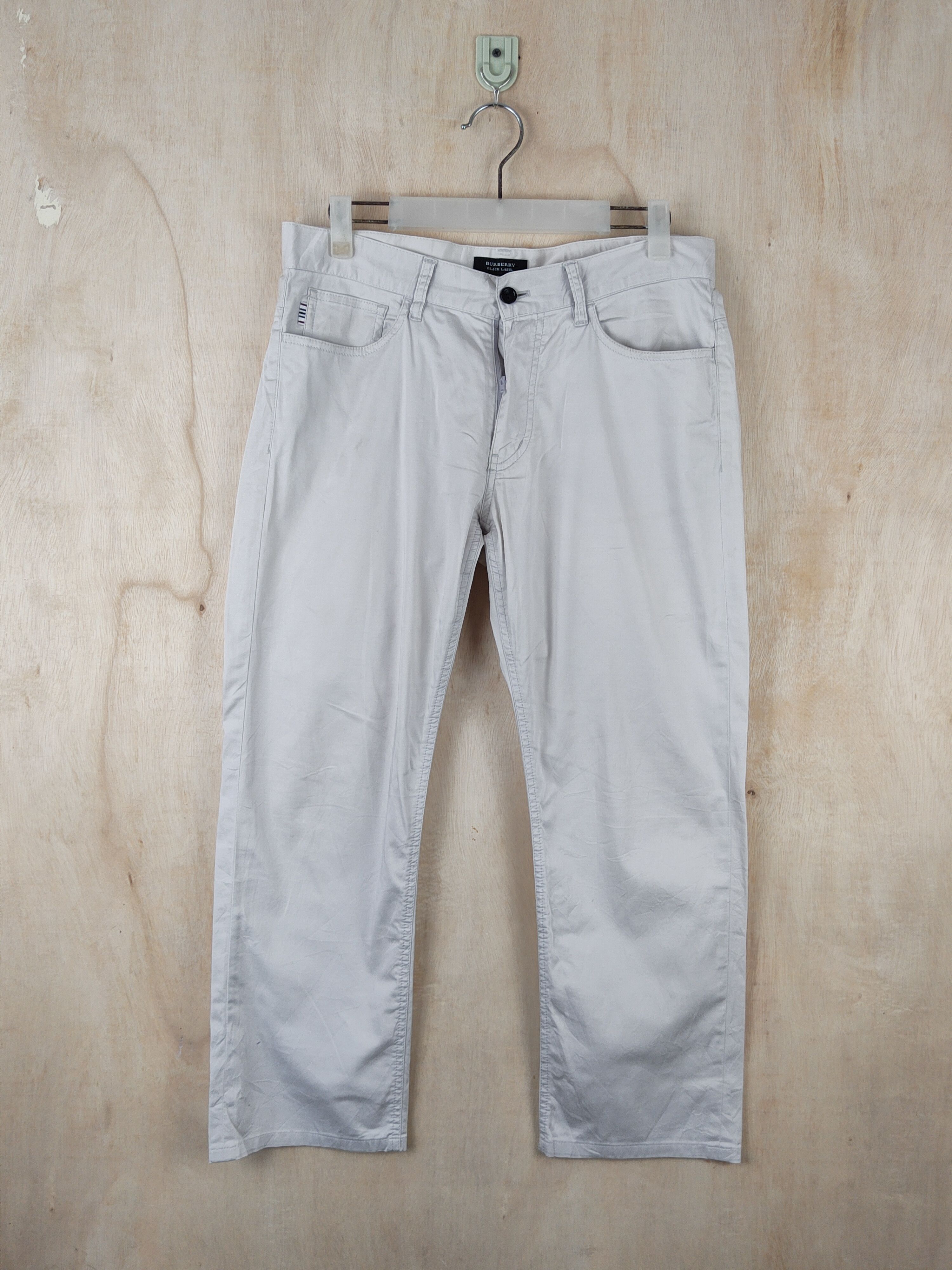 Burberry Burberry White Multipocket Casual Pants #S2488 Size 30" / US 8 / IT 44 - 1 Thumbnail