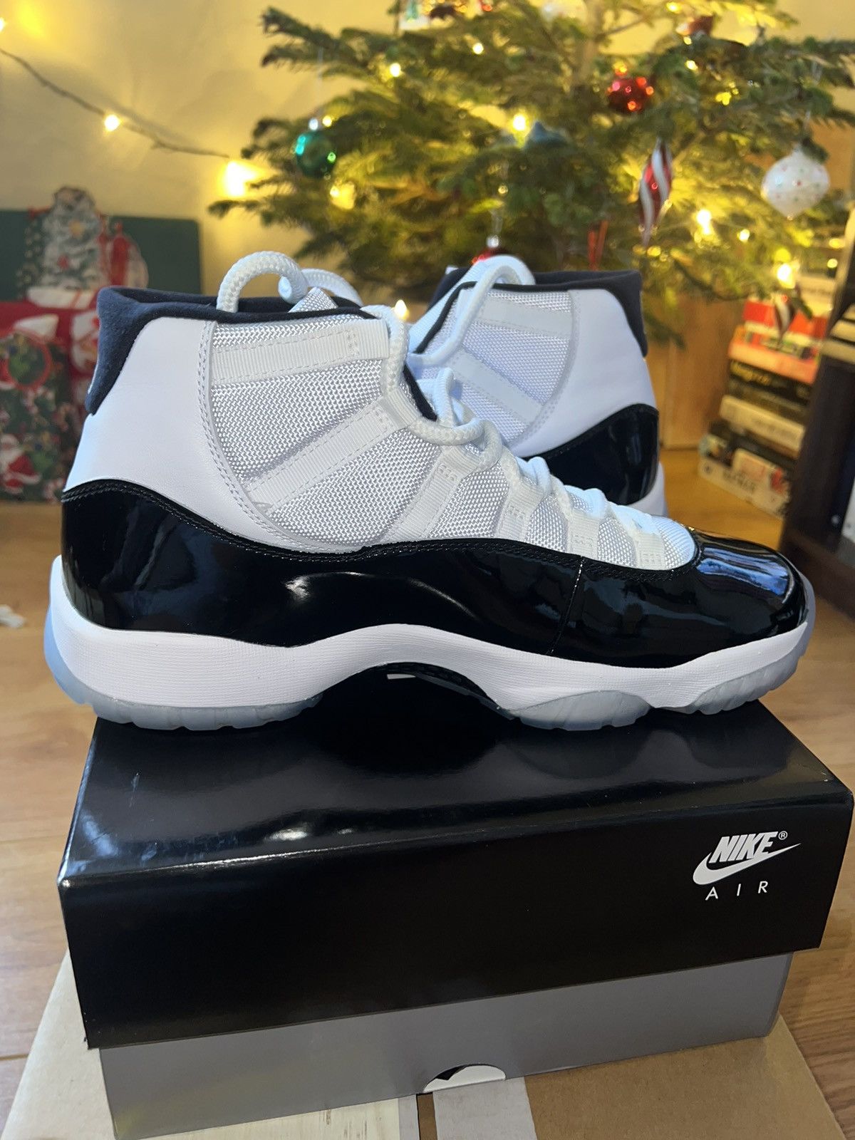 Jordan Brand Air Jordan 11 Concord 2018 Men’s UK Size 9.5 Size US 10.5 / EU 43-44 - 8 Thumbnail