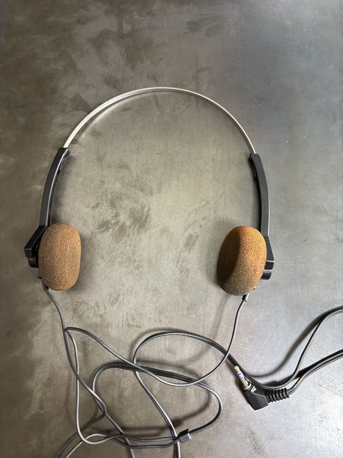 Sony 1980s Vintage Sony TRH-1 Over Ear Headphones Koss Walkman Size ONE SIZE - 8 Thumbnail