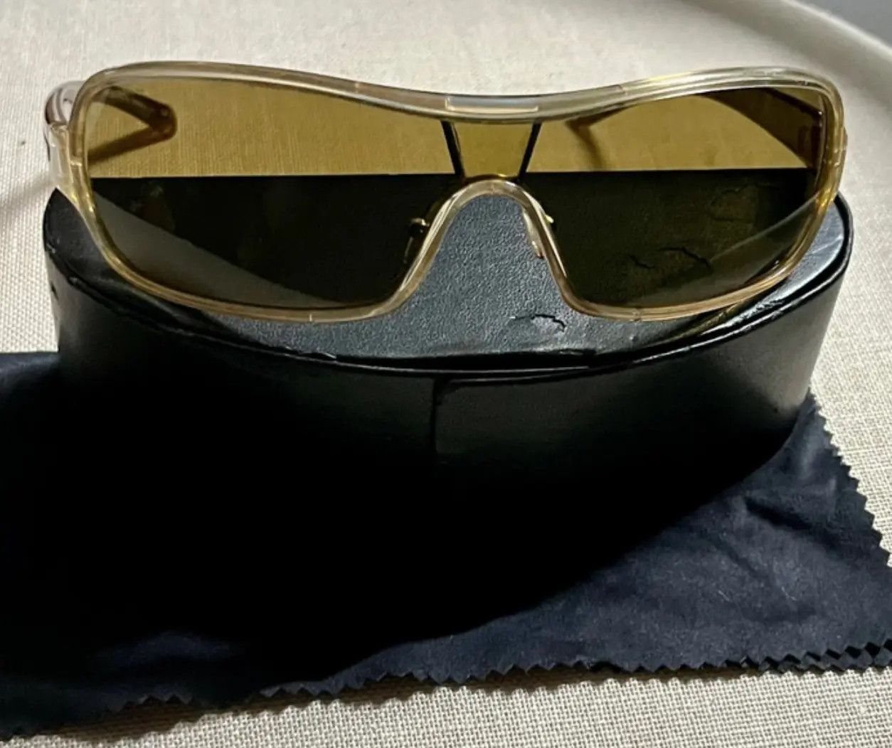 Prada Sunglasses SPR 611 Mask Gold Luxury Vintage Prada PR A60S XL (59 - 16) with Green lenses and Gold frame  main image 4