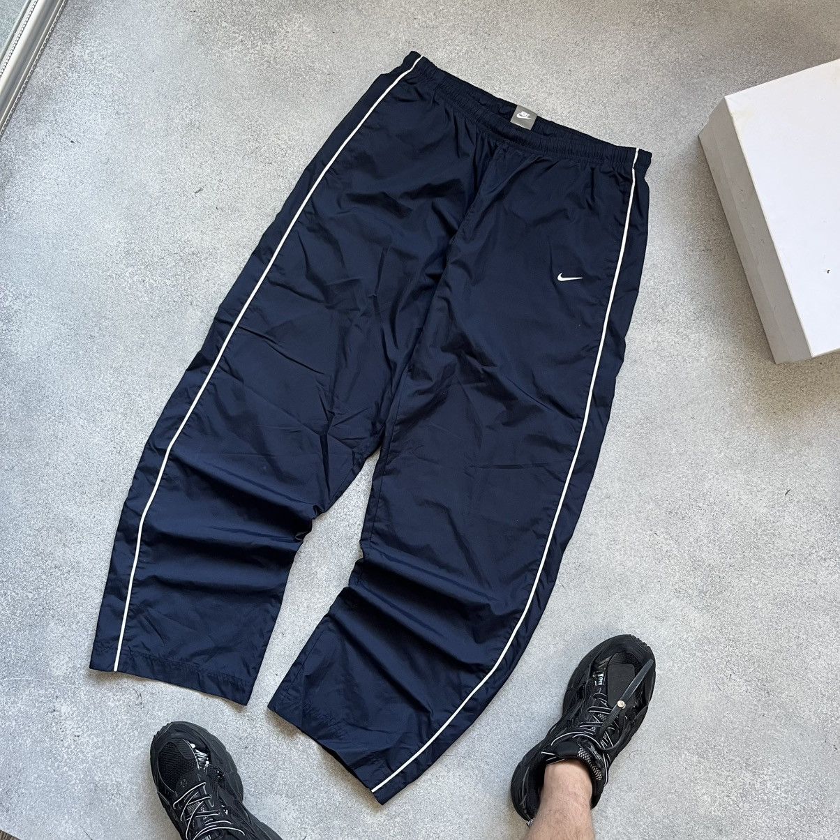 Nike VINTAGE NYLON NIKE TRACK PANTS Size US 34 / EU 50 - 2 Thumbnail