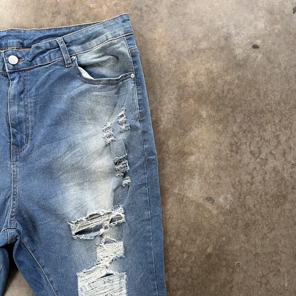 Japanese Brand Vintage Japanese Distressed Faded Slim Fit Denim Jean Pant Size US 36 / EU 52 - 5 Thumbnail