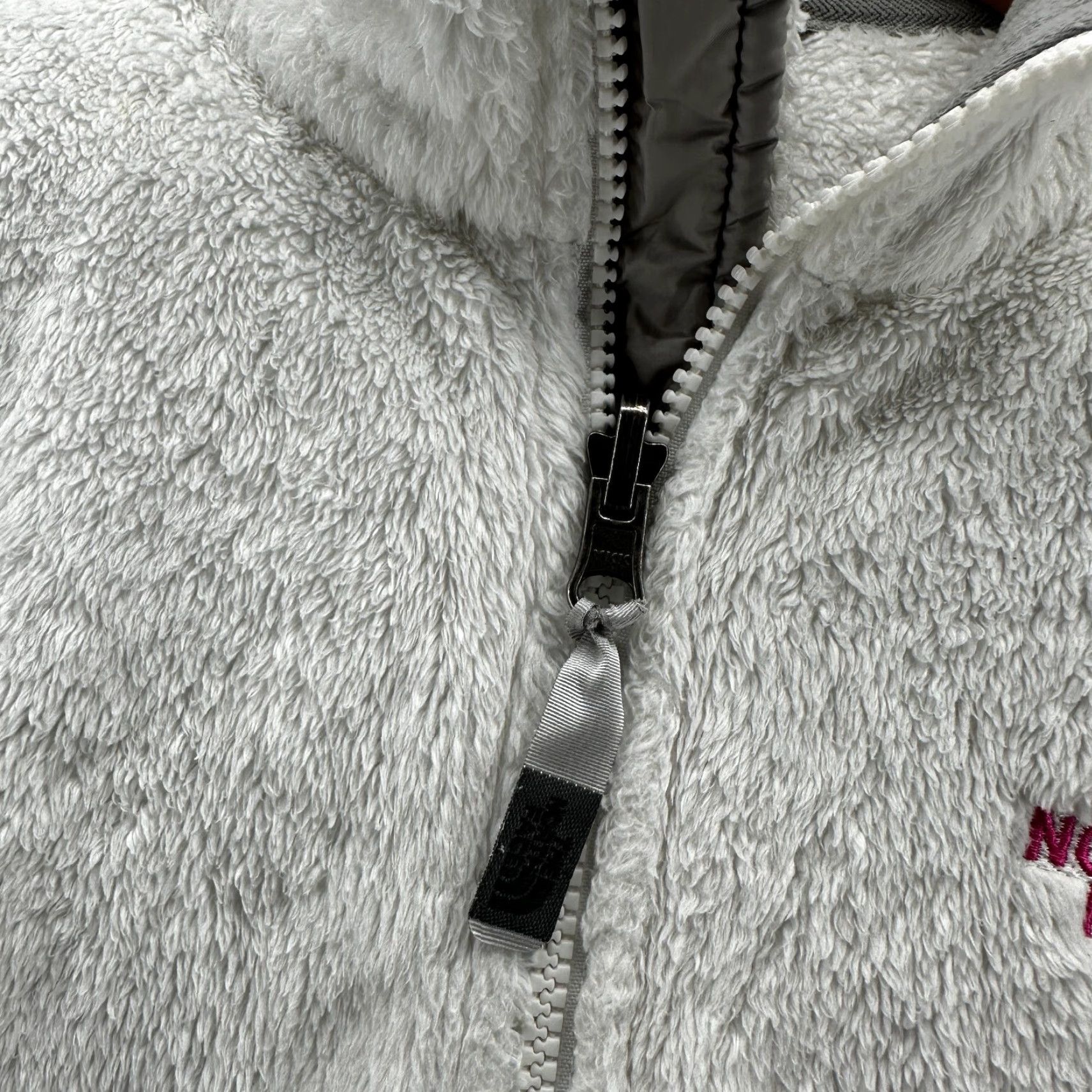 The North Face The North Face Jacket Women's White Medium Fuzzy Fleece Full Zip Pockets Size M / US 6-8 / IT 42-44 - 6 Thumbnail