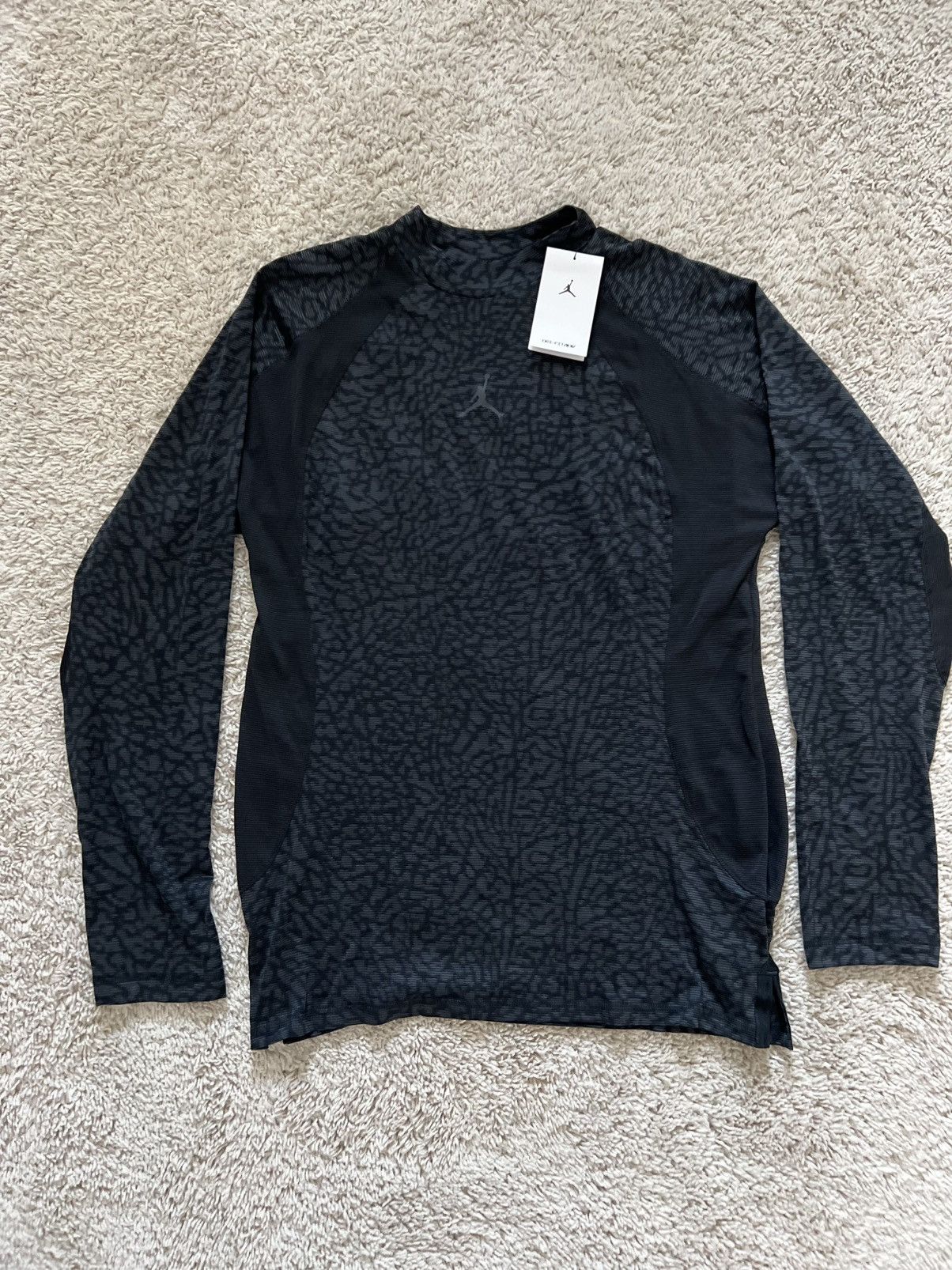 Jordan Brand Nike Air Jordan Dri-FIT ADV Long Sleeve Elephant Print Black Size US M / EU 48-50 / 2 - 6 Thumbnail