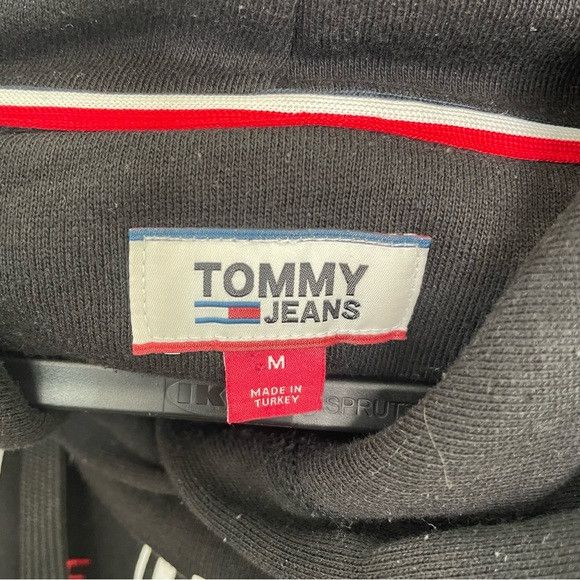 Tommy Jeans Tommy Jeans Women's Essential Logo Hoodie Black M Size M / US 6-8 / IT 42-44 - 3 Thumbnail