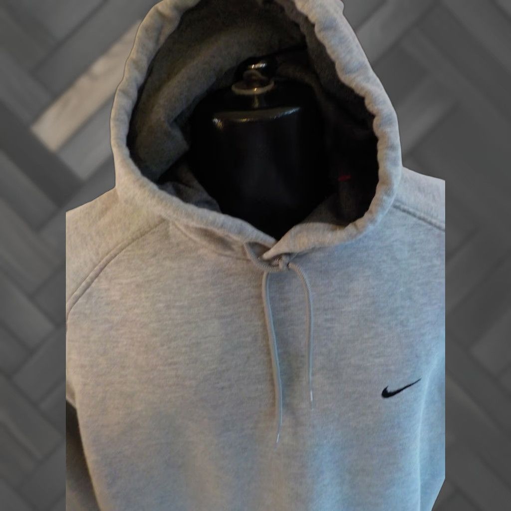 Nike NIKE Pullover Hoodie Kangaroo Pocket-Embroidered Nike Swoosh Gray LG Mens Hoodie Size US L / EU 52-54 / 3 - 1 Thumbnail