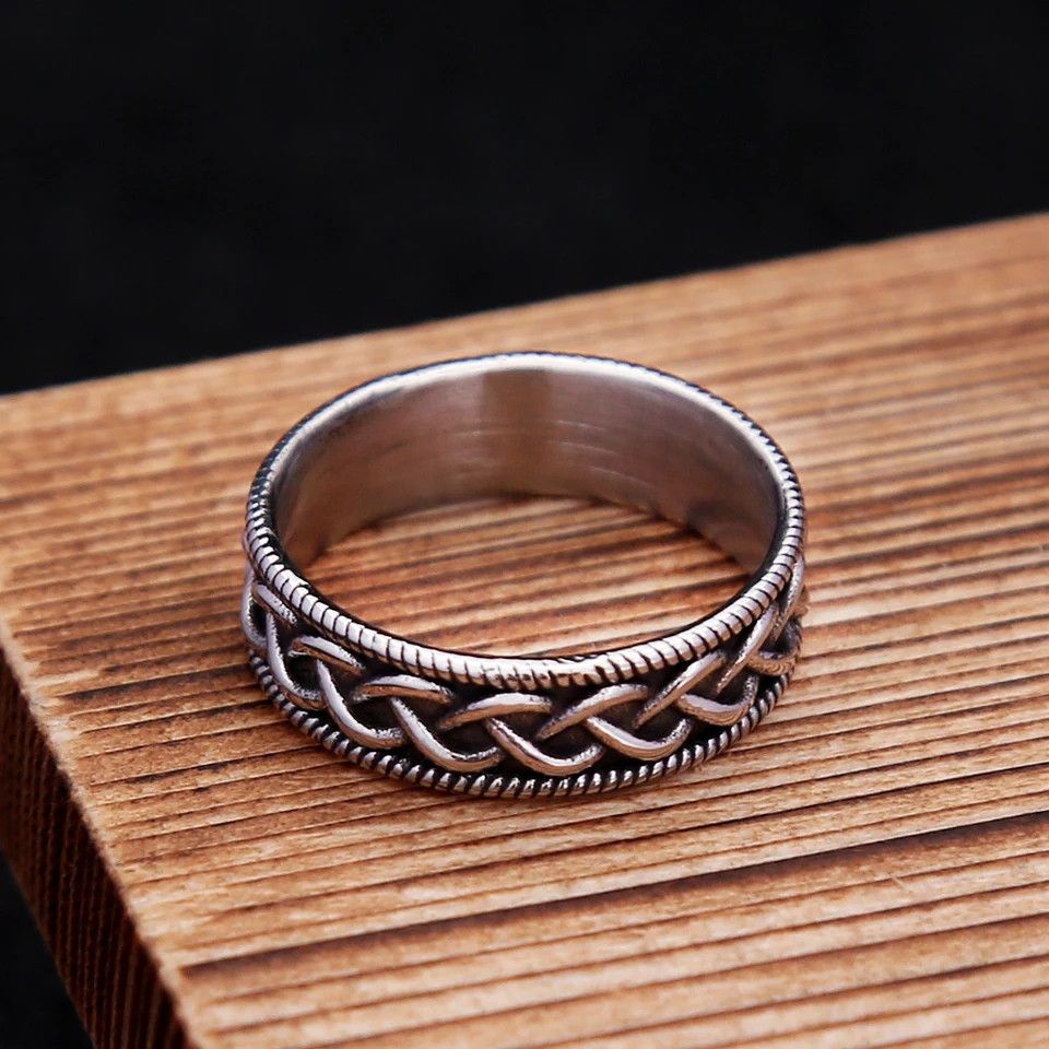 Jewelry Simple Celtic Knot Ring Size ONE SIZE - 3 Thumbnail