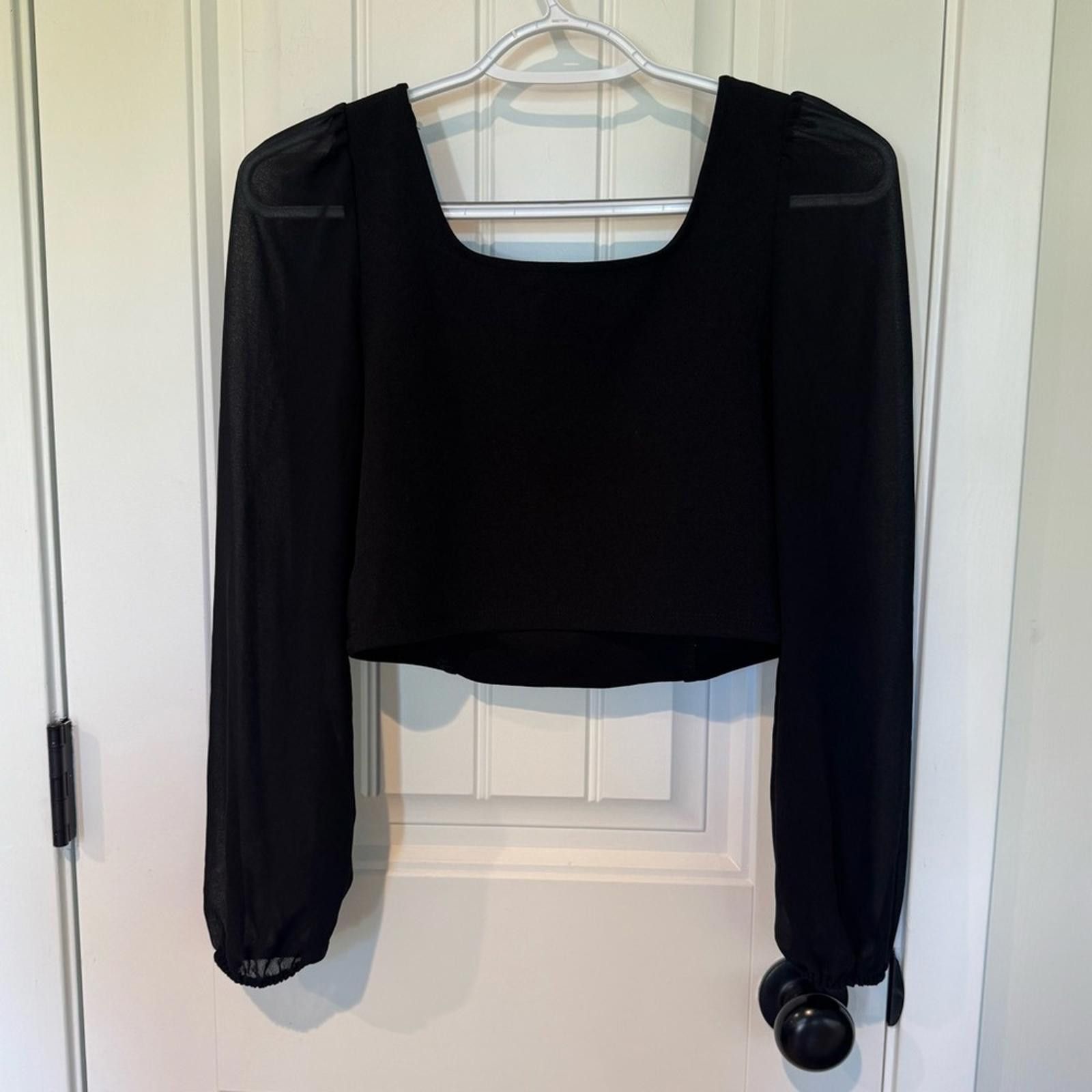 Other Sincerely Jules Medium Black Crop Fitted Blouse Size M / US 6-8 / IT 42-44 - 4 Thumbnail