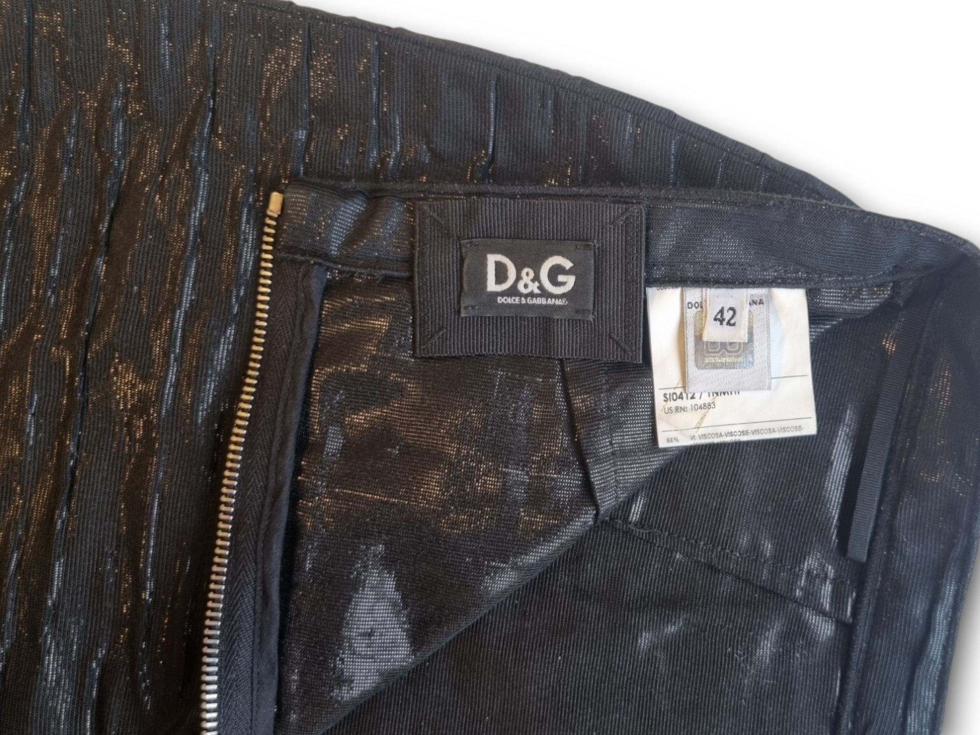 Dolce & Gabbana Dolce & Gabbana Size 42 Textured Metallic Black Skirt Size 42" / US 20 - 5 Thumbnail