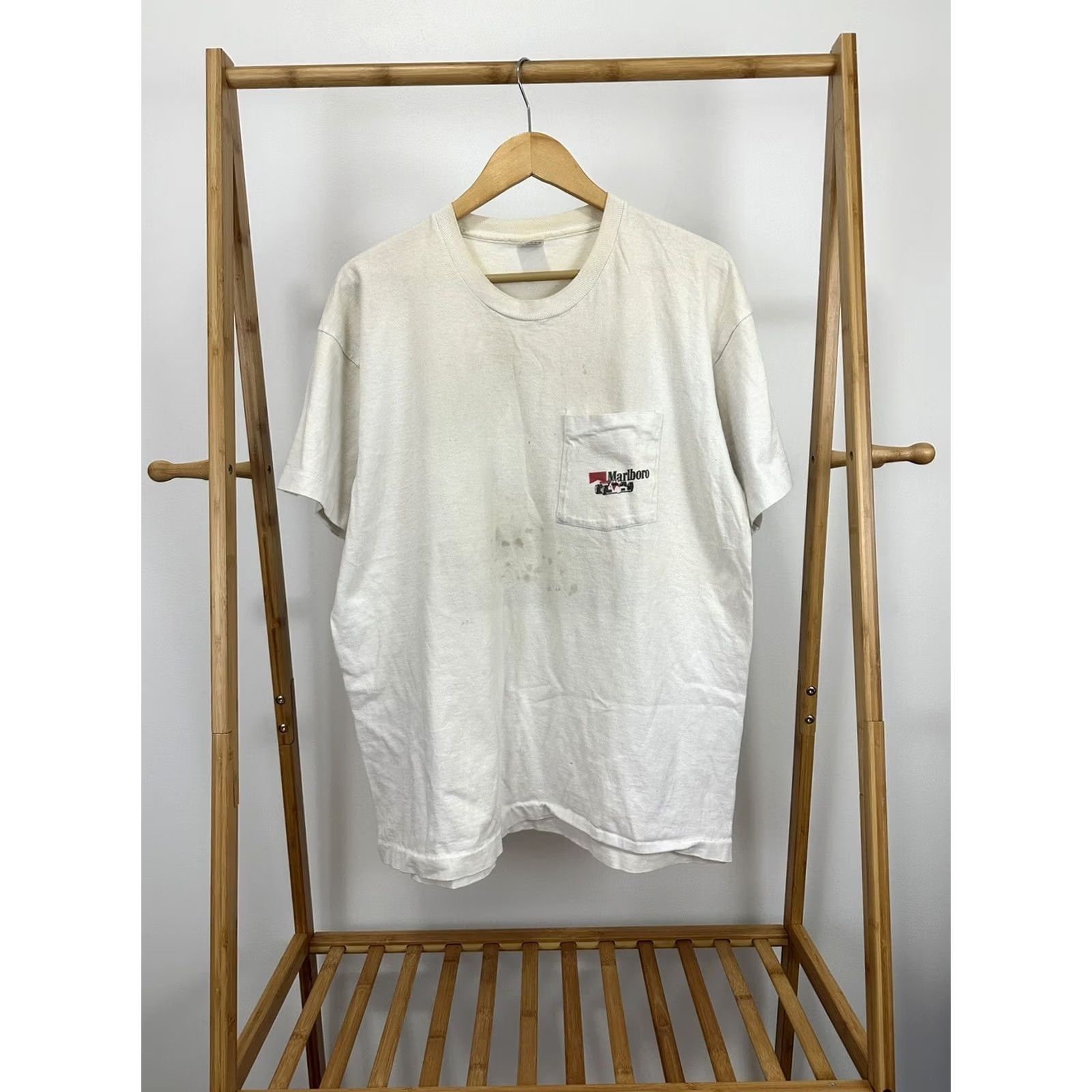 Fruit Of The Loom VTG Marlboro F1 Formula Racing 1992 90s Big Print Pocket Cigarette T-Shirt XL Shirt Mens White Racing Pocket Marlboro F1 90s XL Size US XL / EU 56 / 4 - 2 Thumbnail