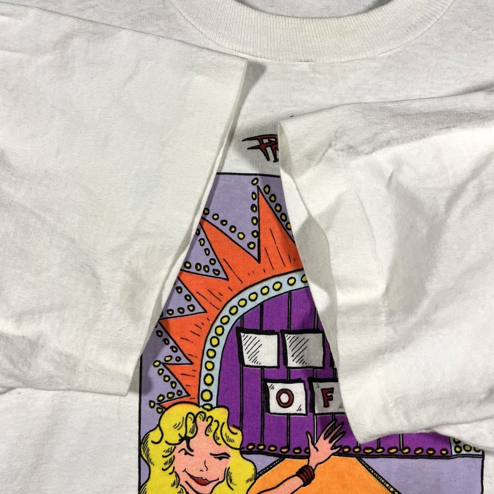 Fruit Of The Loom VINTAGE Dallas Alice T-Shirt XL White Comedy PMS Attack 90s USA Phillips Mens Size US XL / EU 56 / 4 - 5 Thumbnail
