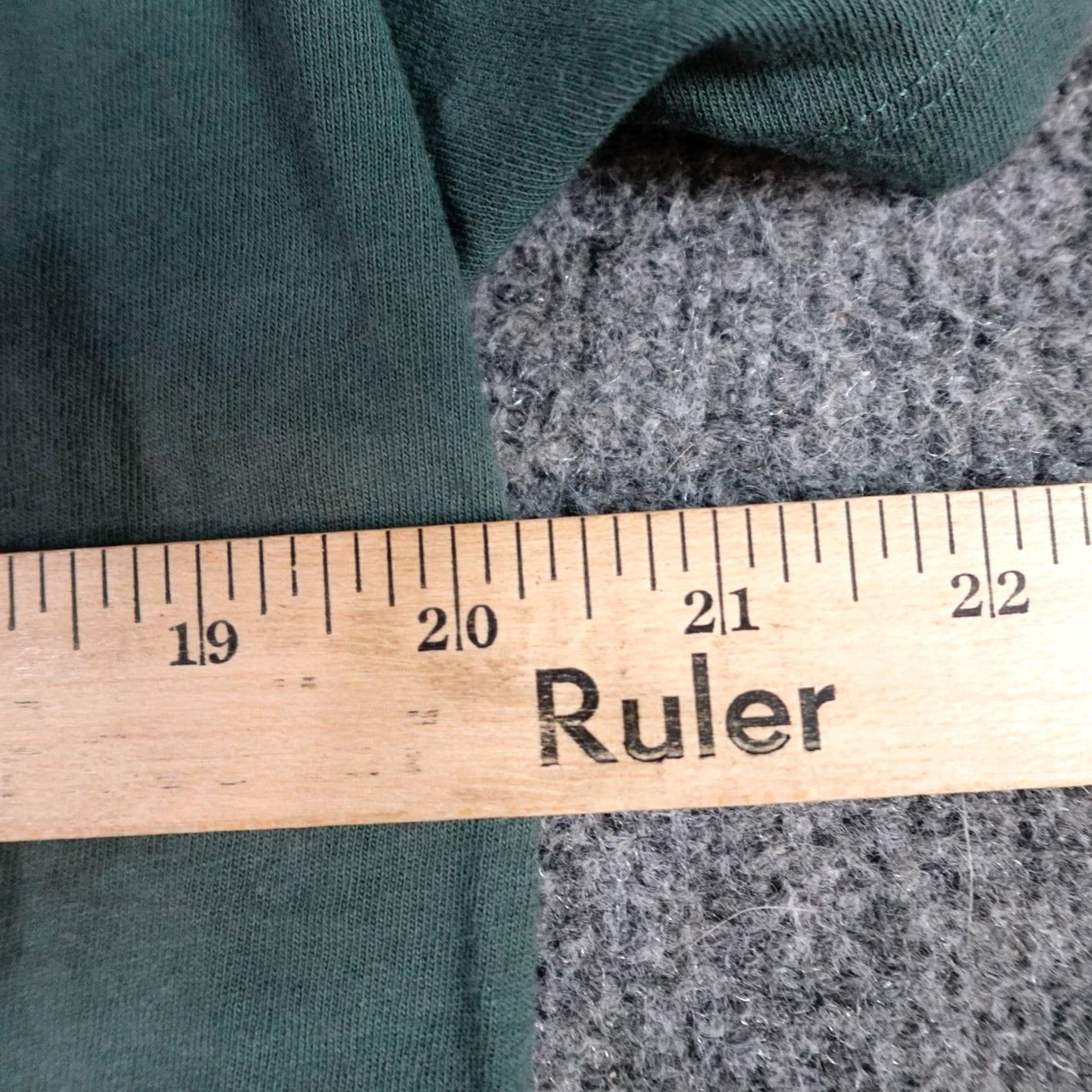 Old Navy Whitney Houston Shirt Medium Green Cropped Short Sleeve Crew Neck Pullover Old Navy Women T-Shirt Cropped Green Cotton Solid Vintage No Size M / US 6-8 / IT 42-44 - 6 Thumbnail