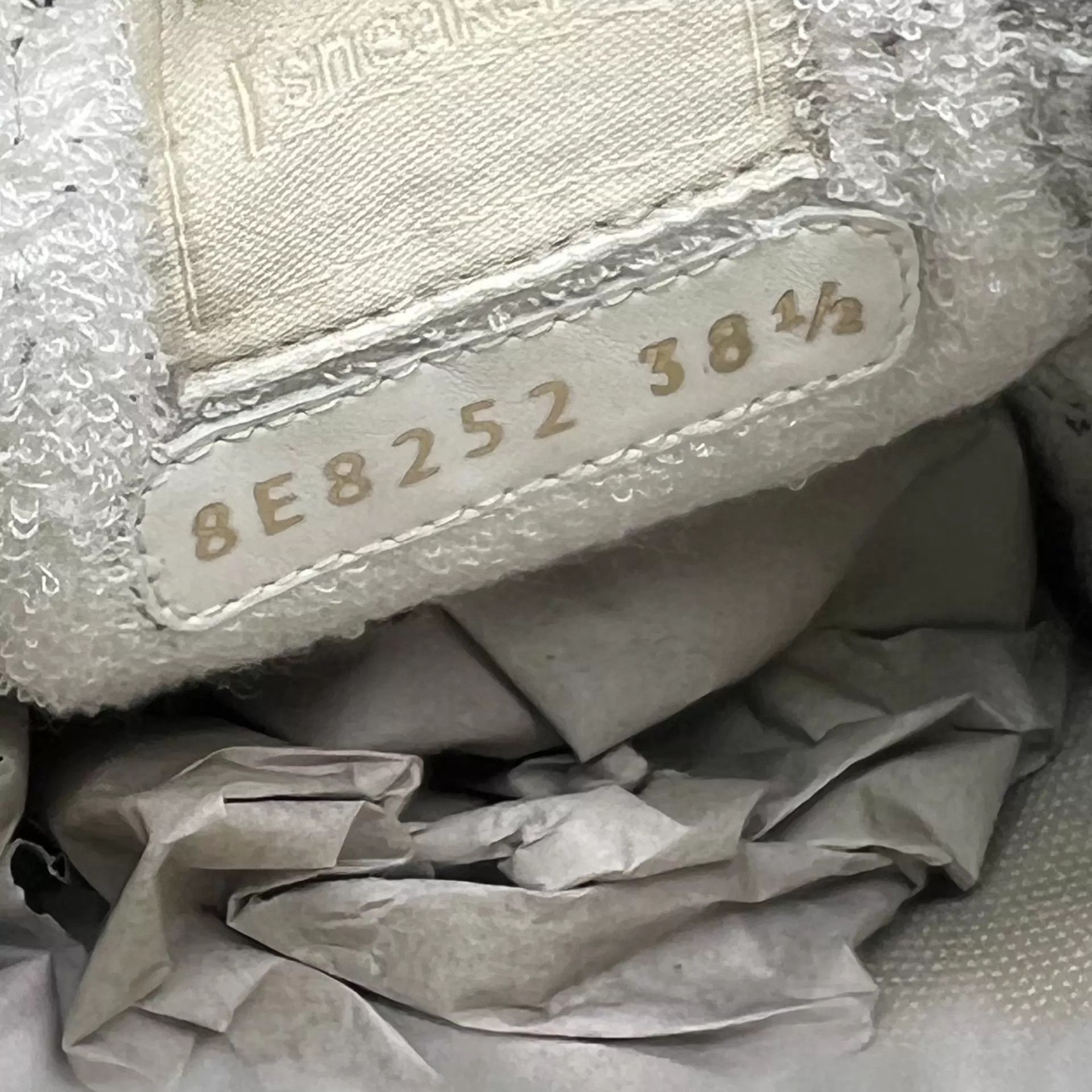 Fendi Fendi Match White Gray 38.5 Size US 8 / IT 38 - 7 Thumbnail