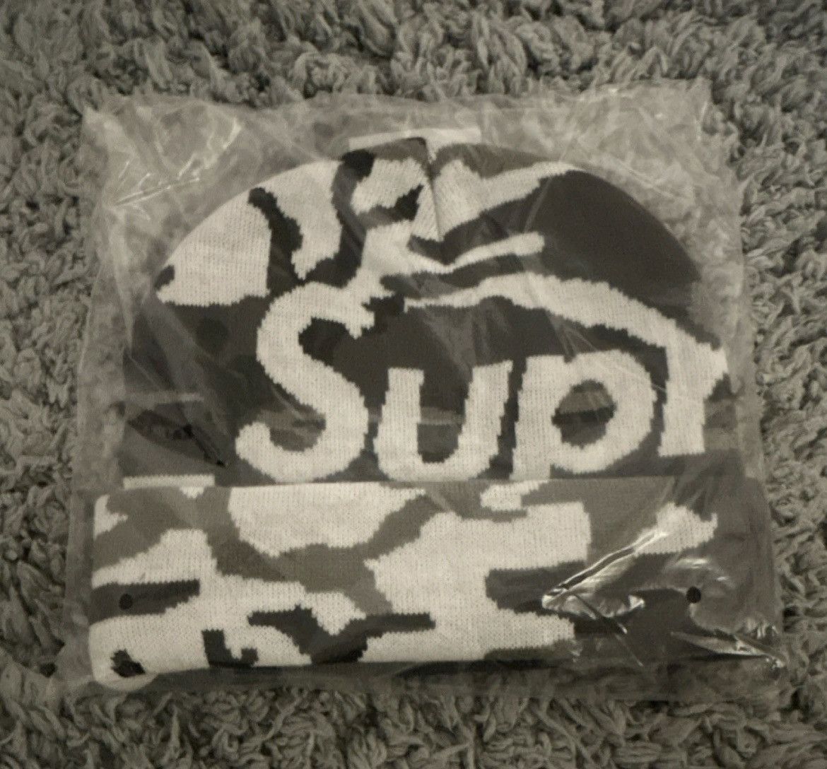 Supreme Supreme Big Logo Snow Camo Beanie (FW25) Size ONE SIZE - 2 Thumbnail