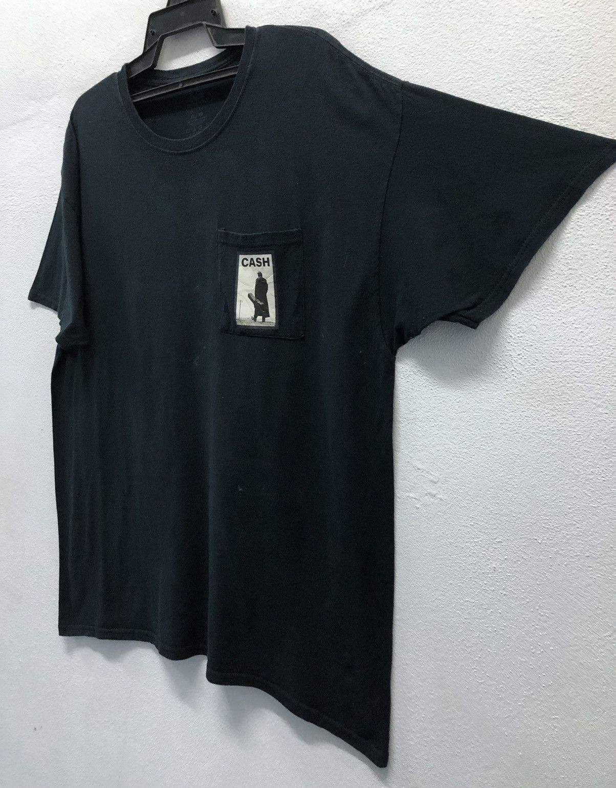 Band Tees Vintage Johnny Cash At San Quentin T-Shirt Size US XL / EU 56 / 4 - 7 Thumbnail