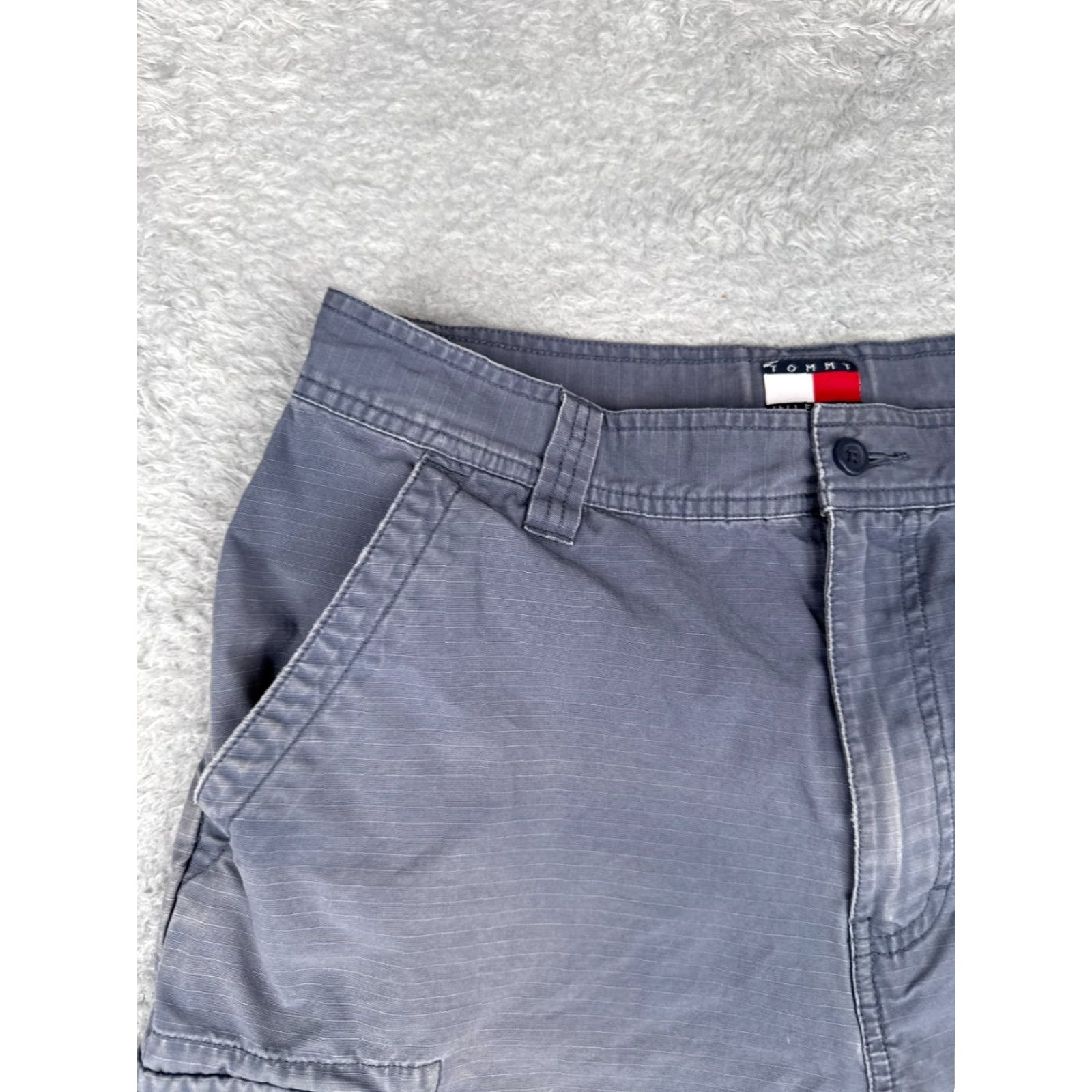 Tommy Hilfiger VINTAGE Tommy Hilfiger Cargo Shorts Men 31 Blue Cotton Rip-Stop 10 Inseam Casual Workwear 90s? Size US 31 - 4 Thumbnail