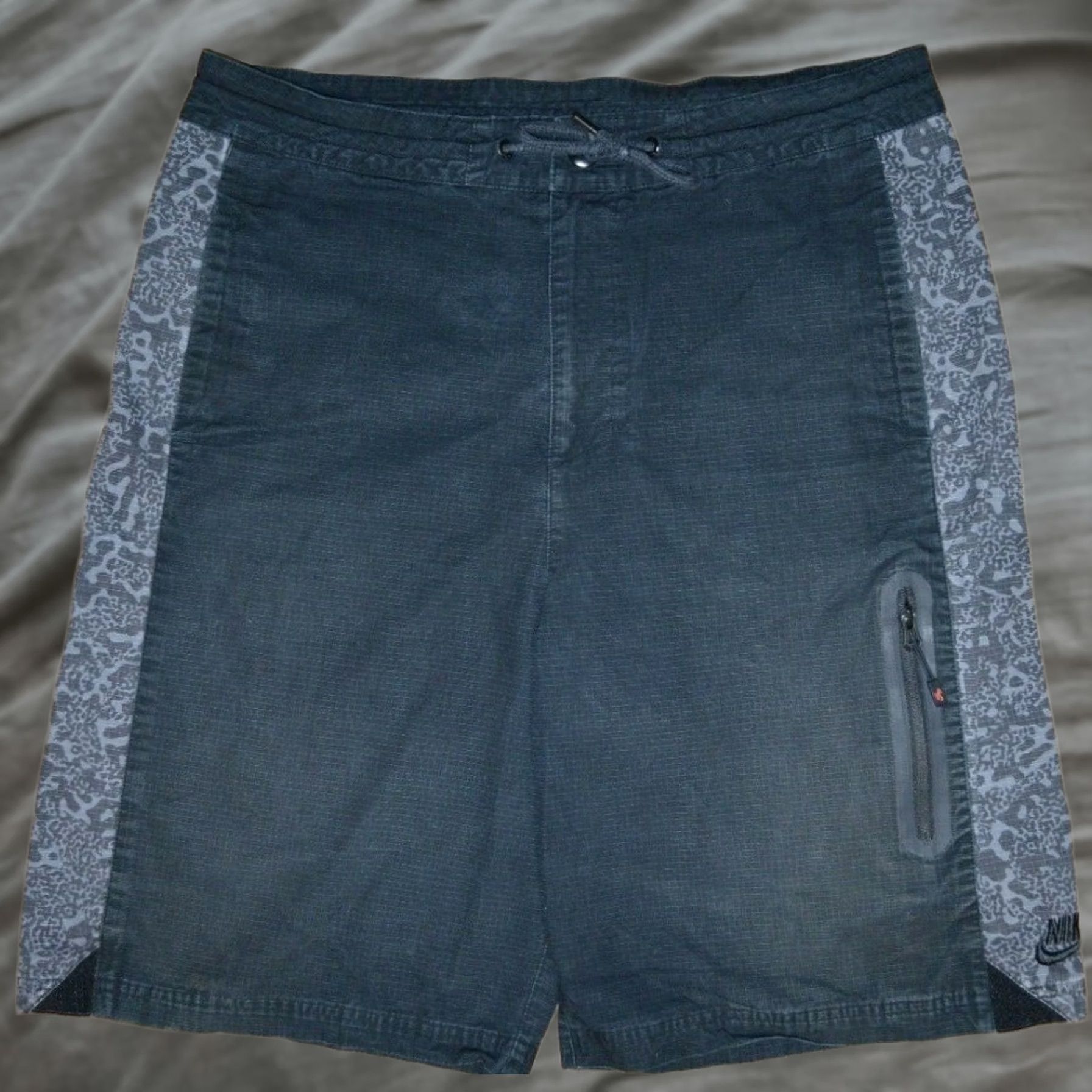 Nike Nike Air Mens Large Casual Rip Stop Cotton Shorts 646264 Black Pockets Woven Size US 36 / EU 52 - 1 Thumbnail