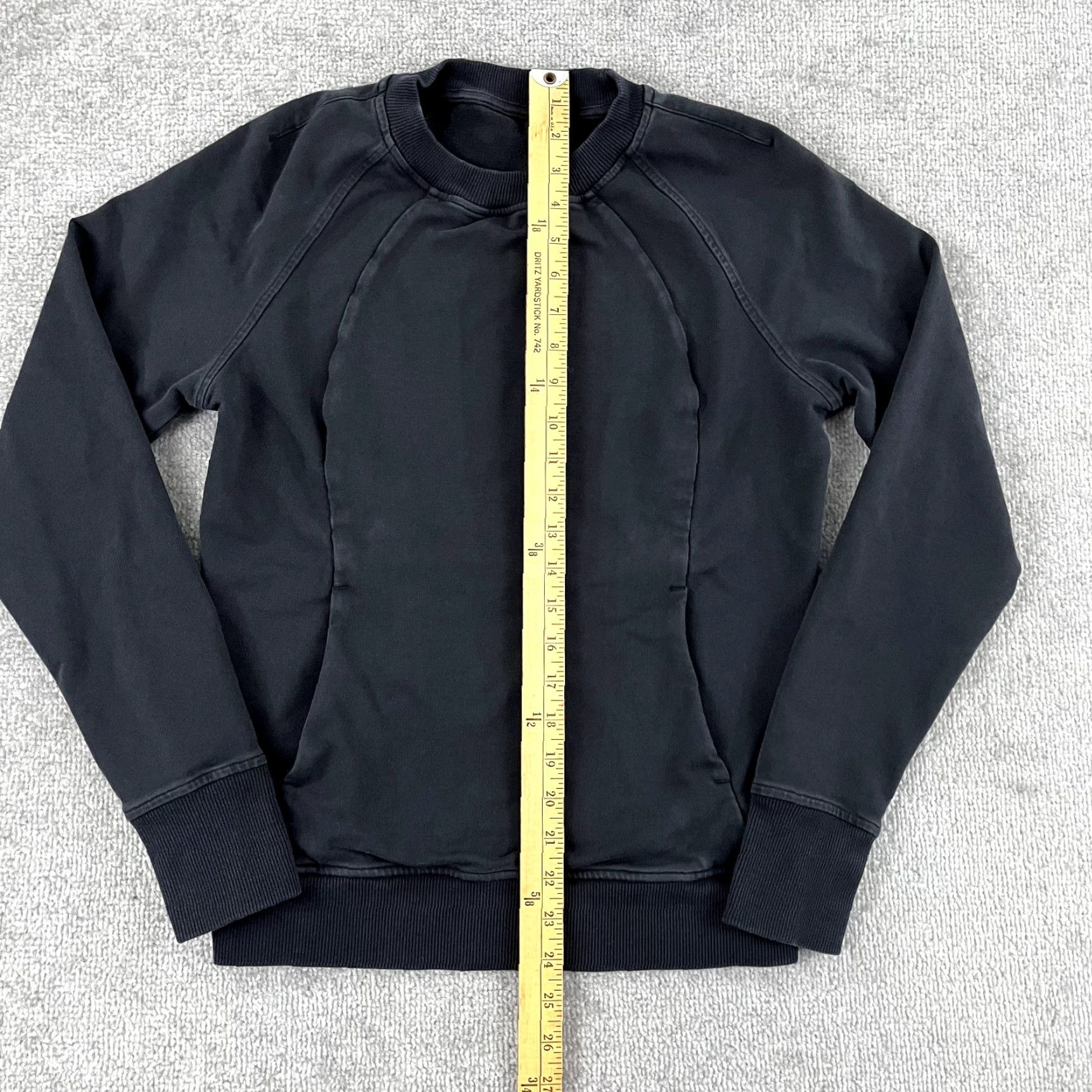 Lululemon LULULEMON Sweatshirt Womens Size 4 Faded Black Scuba Crew Neck Kangaroo Terry Shirt Womens Regular Black 90s? Size S / US 4 / IT 40 - 4 Thumbnail