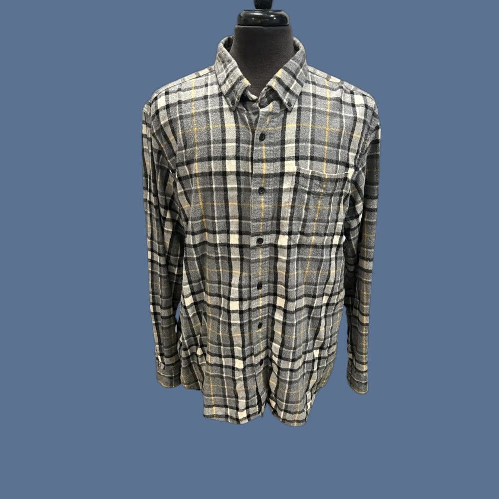 Vintage LL Bean Mens Traditional Fit Large Reg Gray Plaid Flannel Shirt Long Sleeve Size US L / EU 52-54 / 3 - 1 Thumbnail