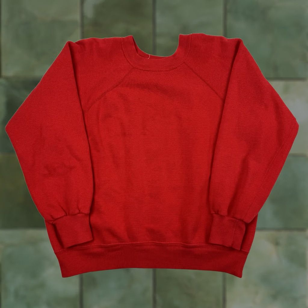 Gap VINTAGE Gap Sweatshirt Womens XL Crew Neck Red 80s Hipster Raglan Pullover USA Activewear Mens Girls Womens Size XL / US 12-14 / IT 48-50 - 1 Thumbnail