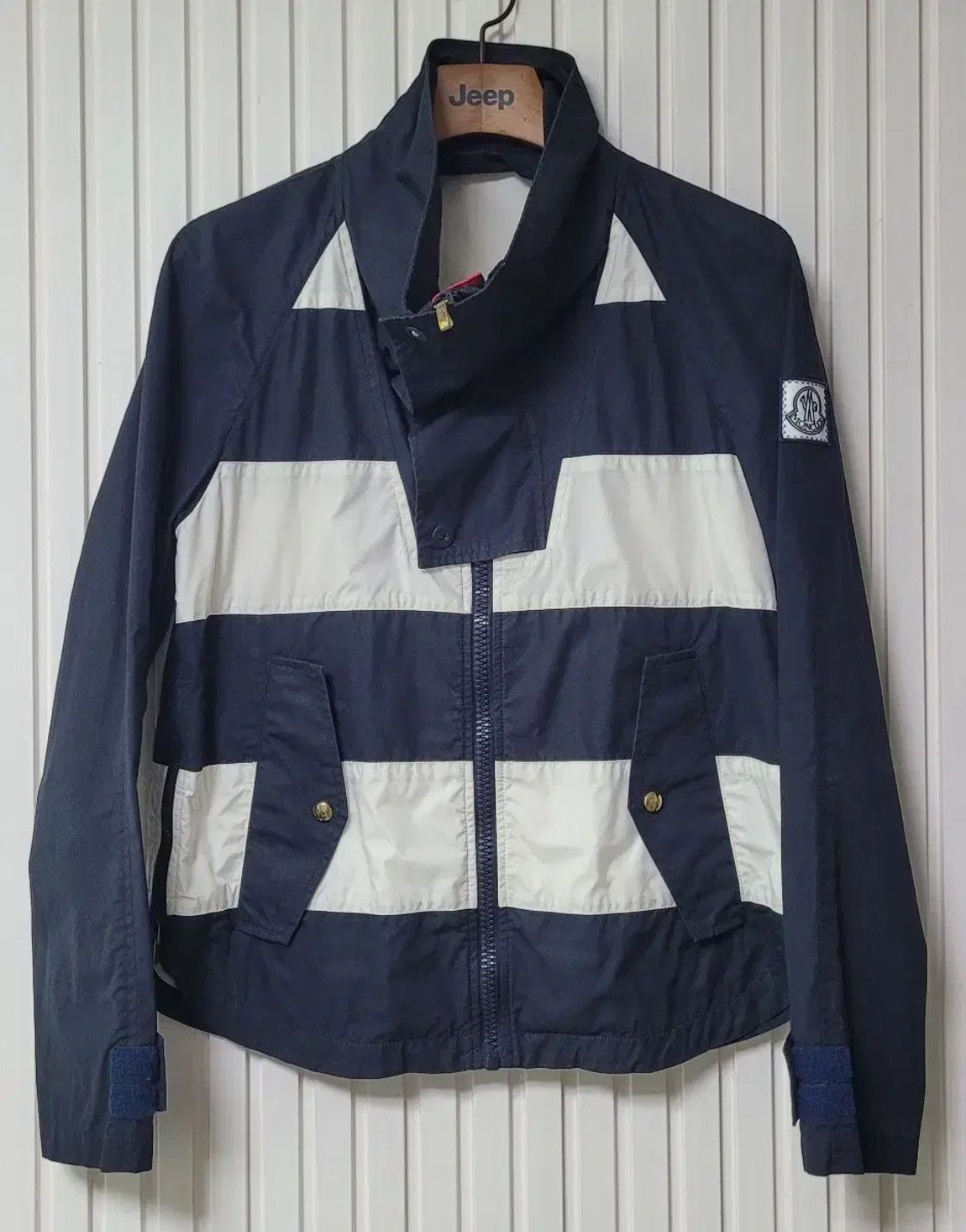 Moncler Moncler Gamme Border Jacket Size US M / EU 48-50 / 2 - 1 Thumbnail