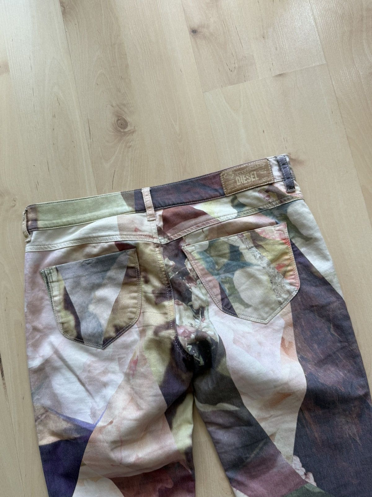 Diesel Diesel floral fullprint jeans Size 30" / US 8 / IT 44 - 12 Thumbnail